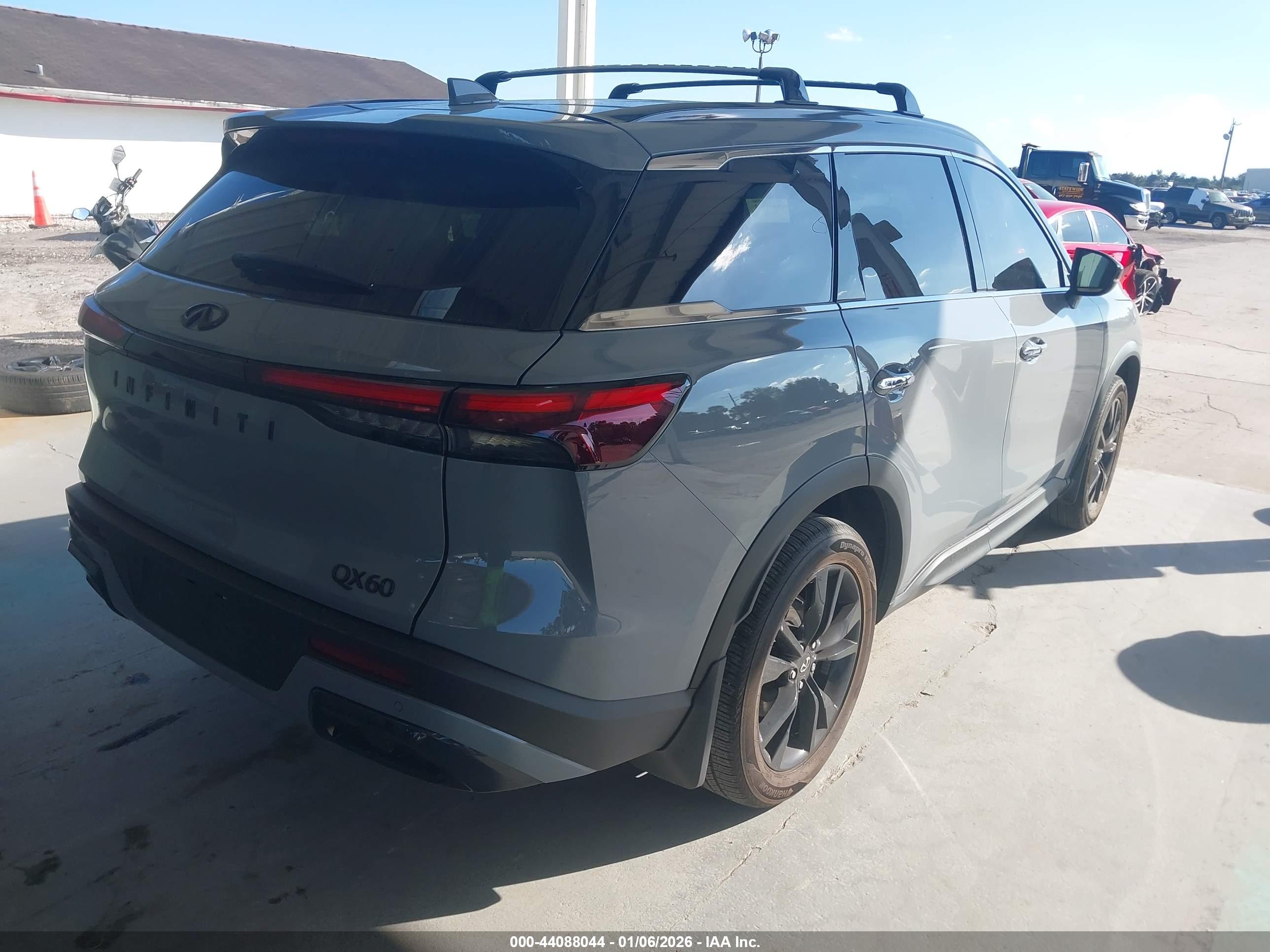 INFINITI QX60 image 4