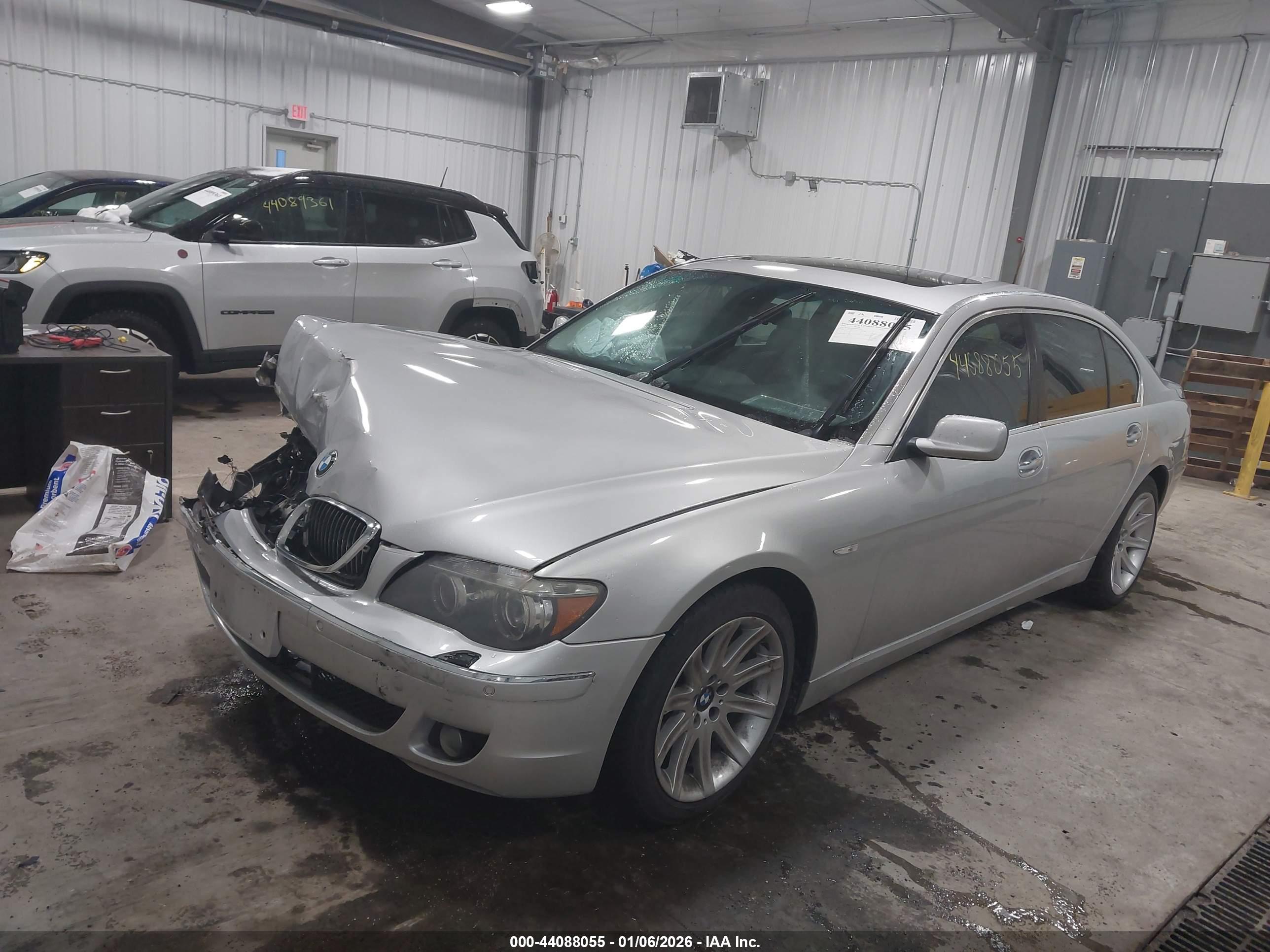 BMW 750LI image 2