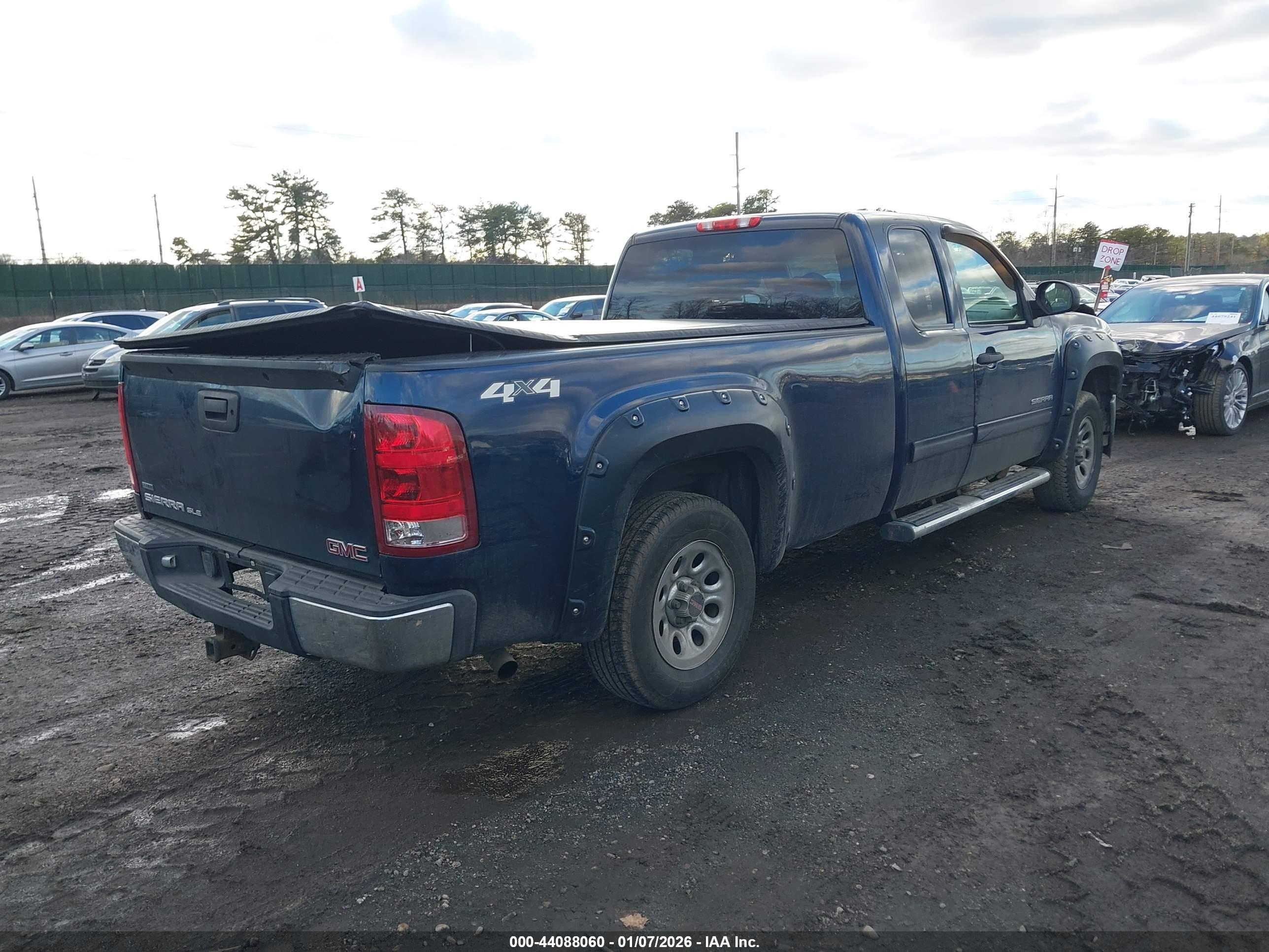 GMC SIERRA image 4