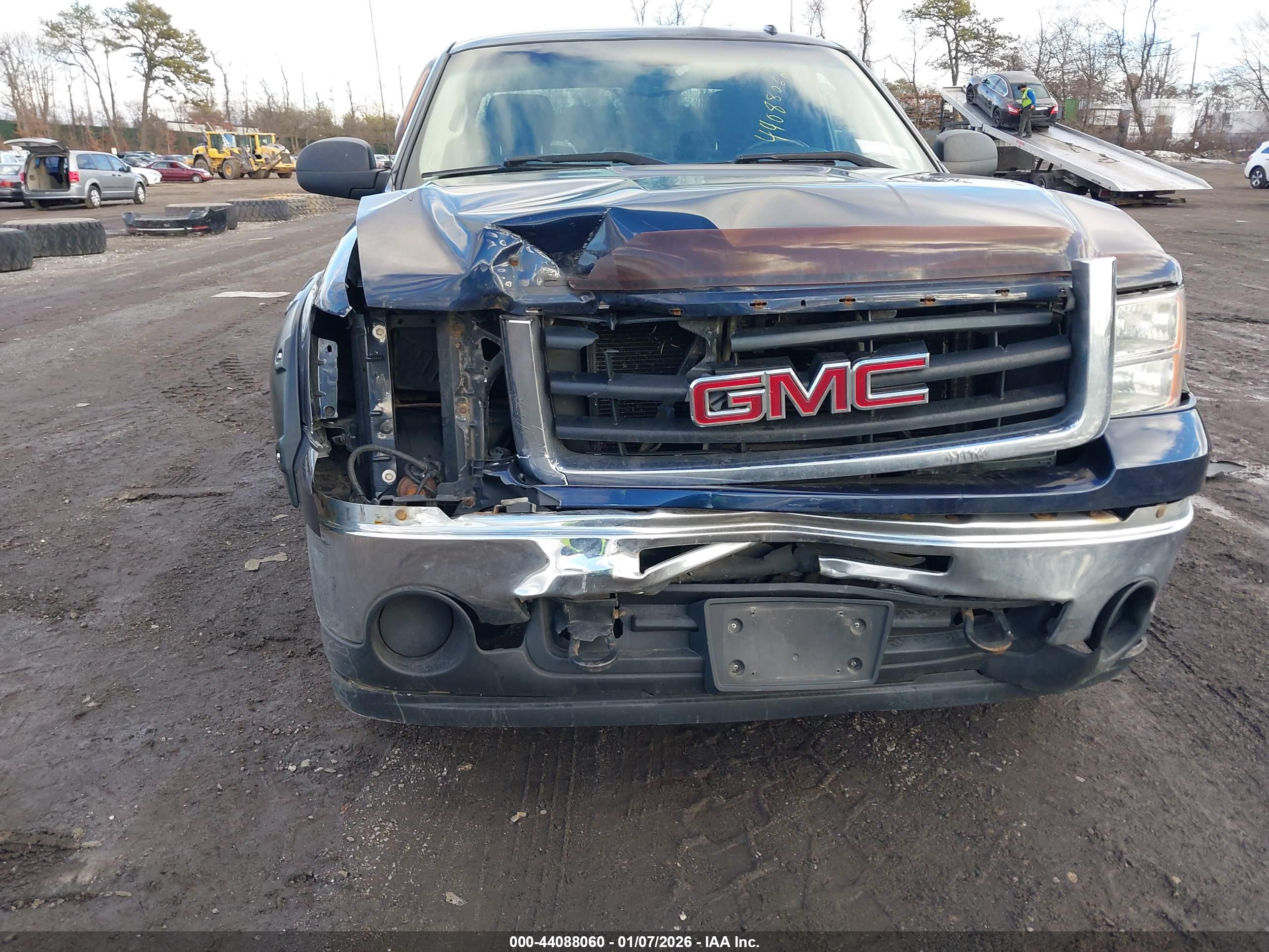 GMC SIERRA image 6