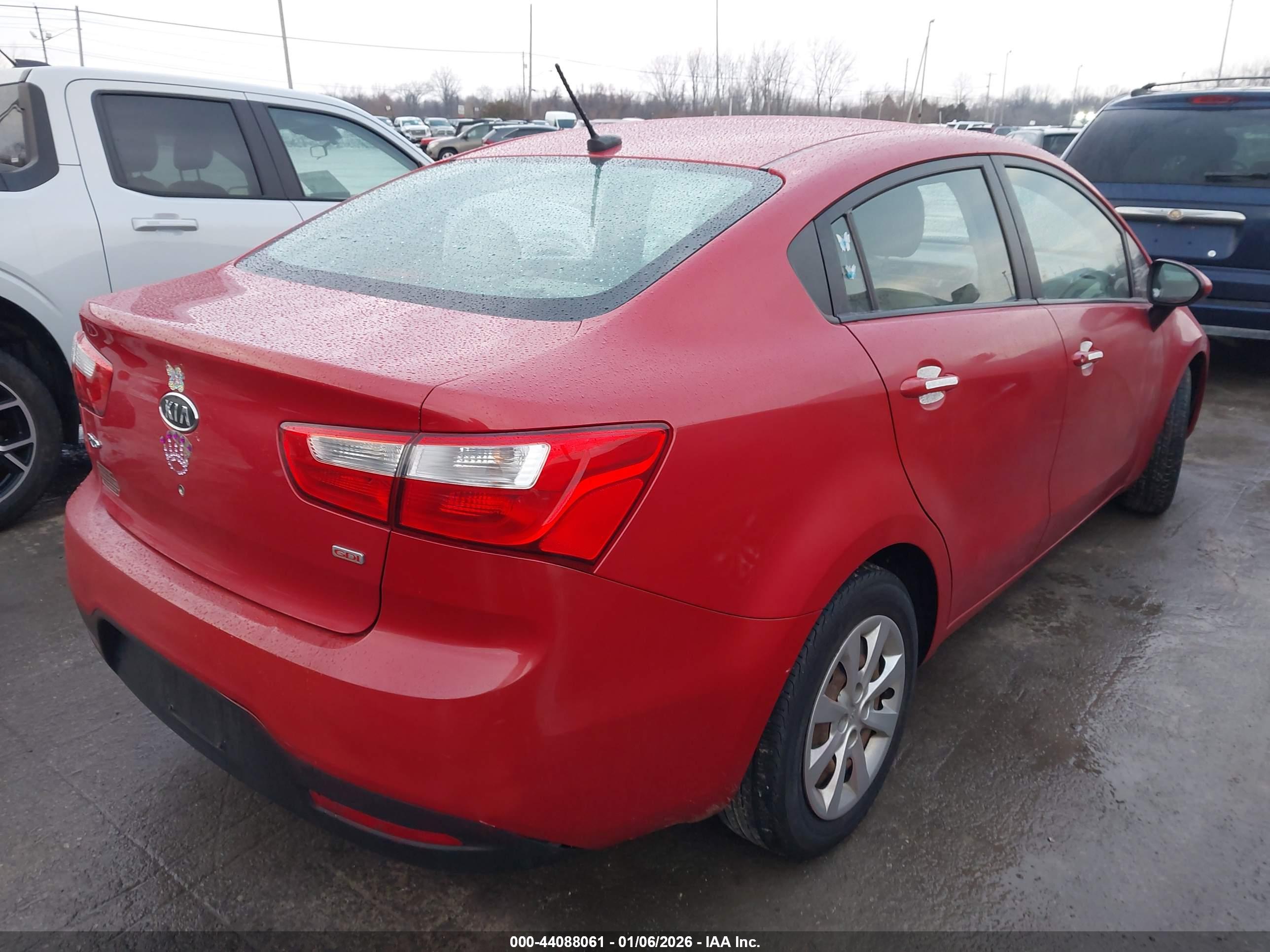 KIA RIO image 4