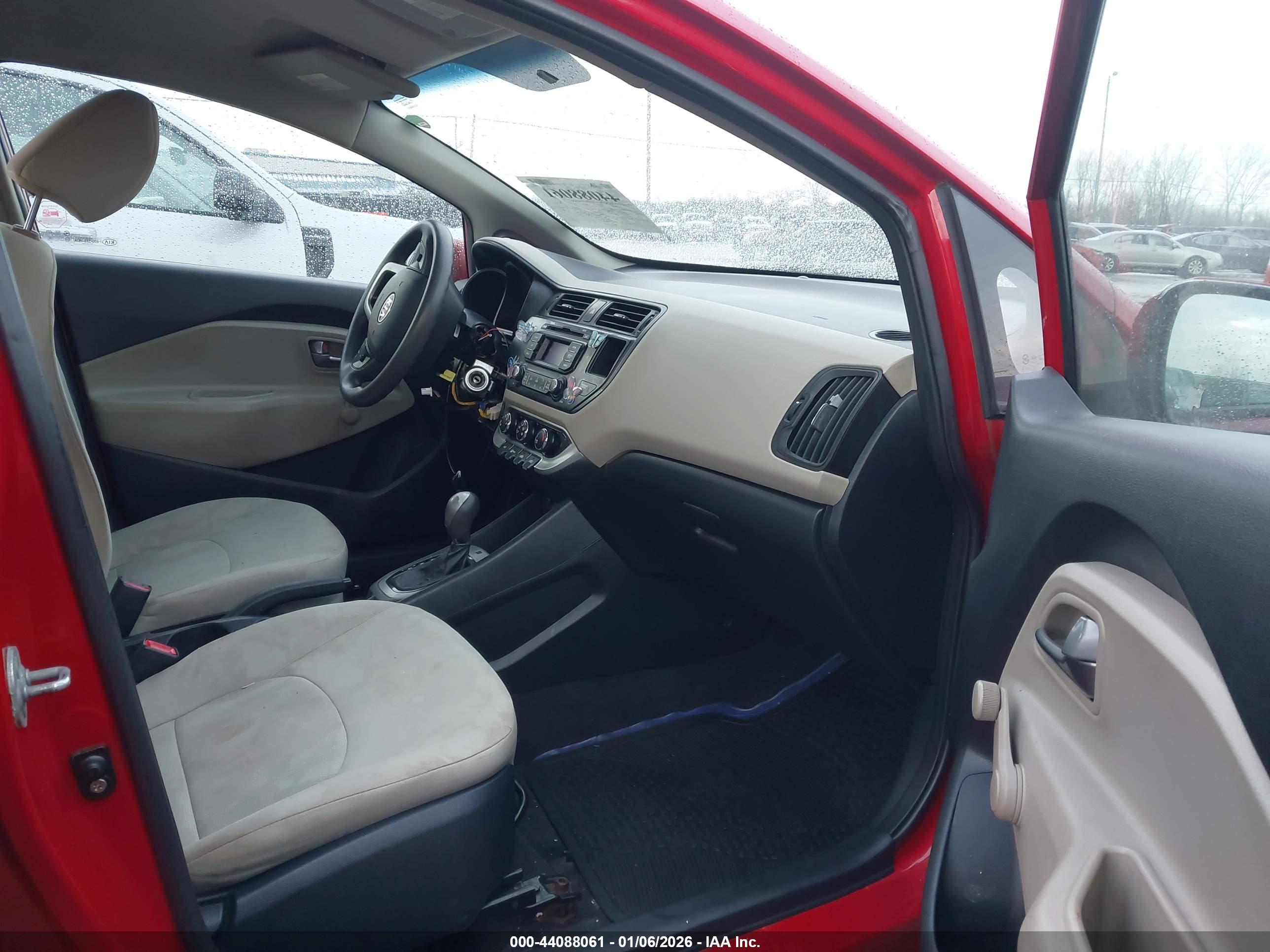 KIA RIO image 5