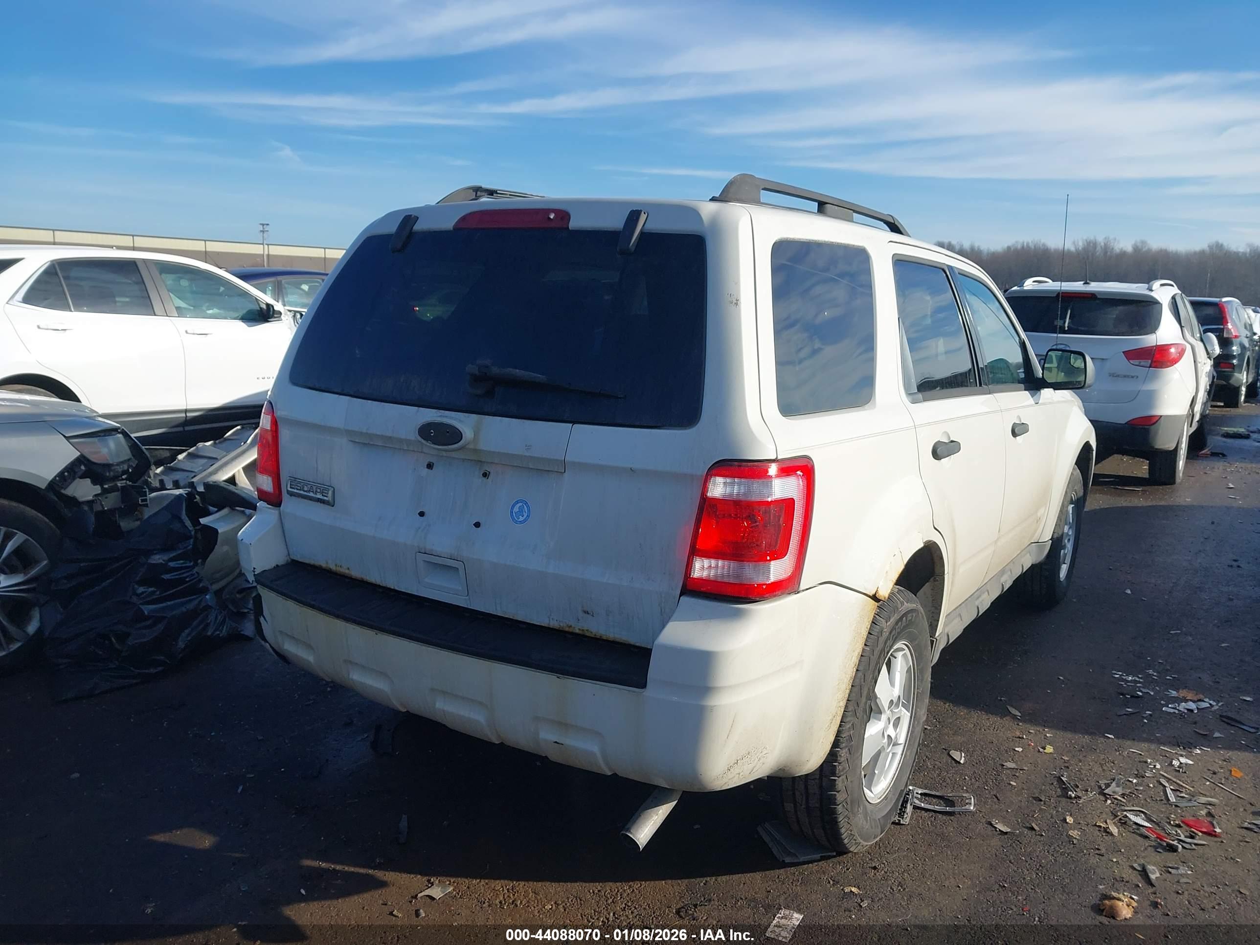 FORD ESCAPE image 4