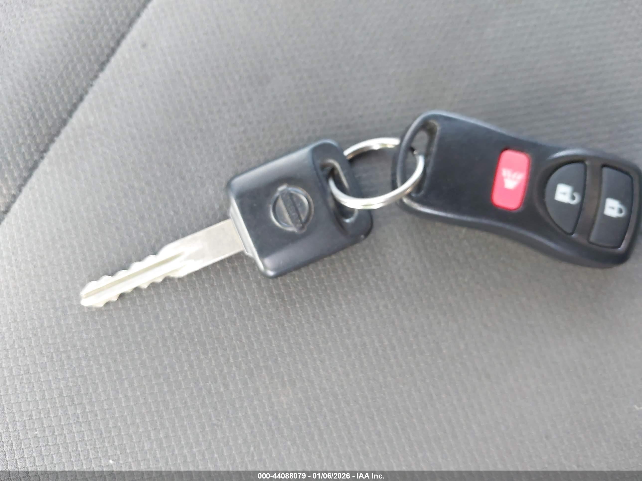 NISSAN NV200 image 11