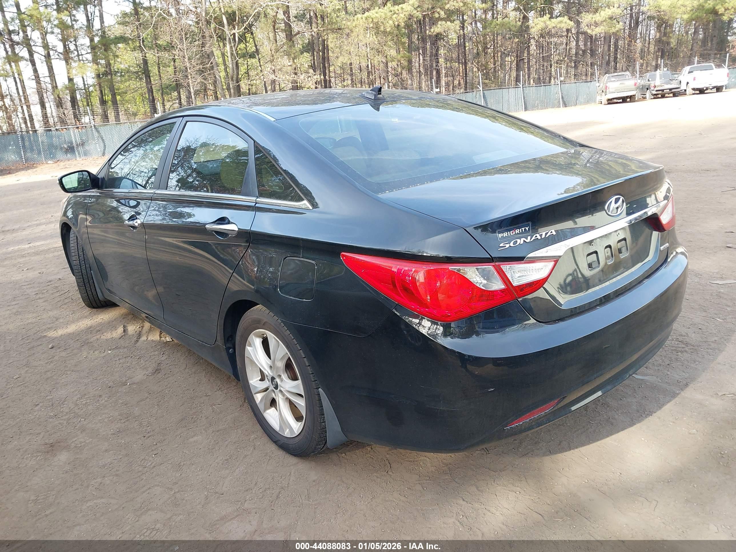 HYUNDAI SONATA image 3