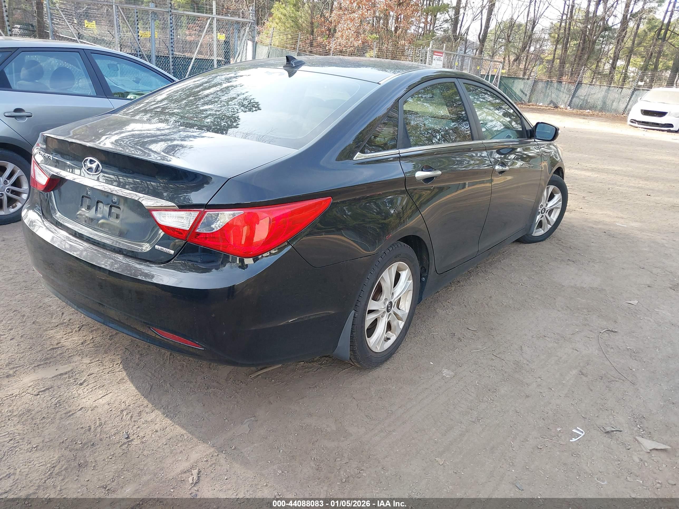 HYUNDAI SONATA image 4