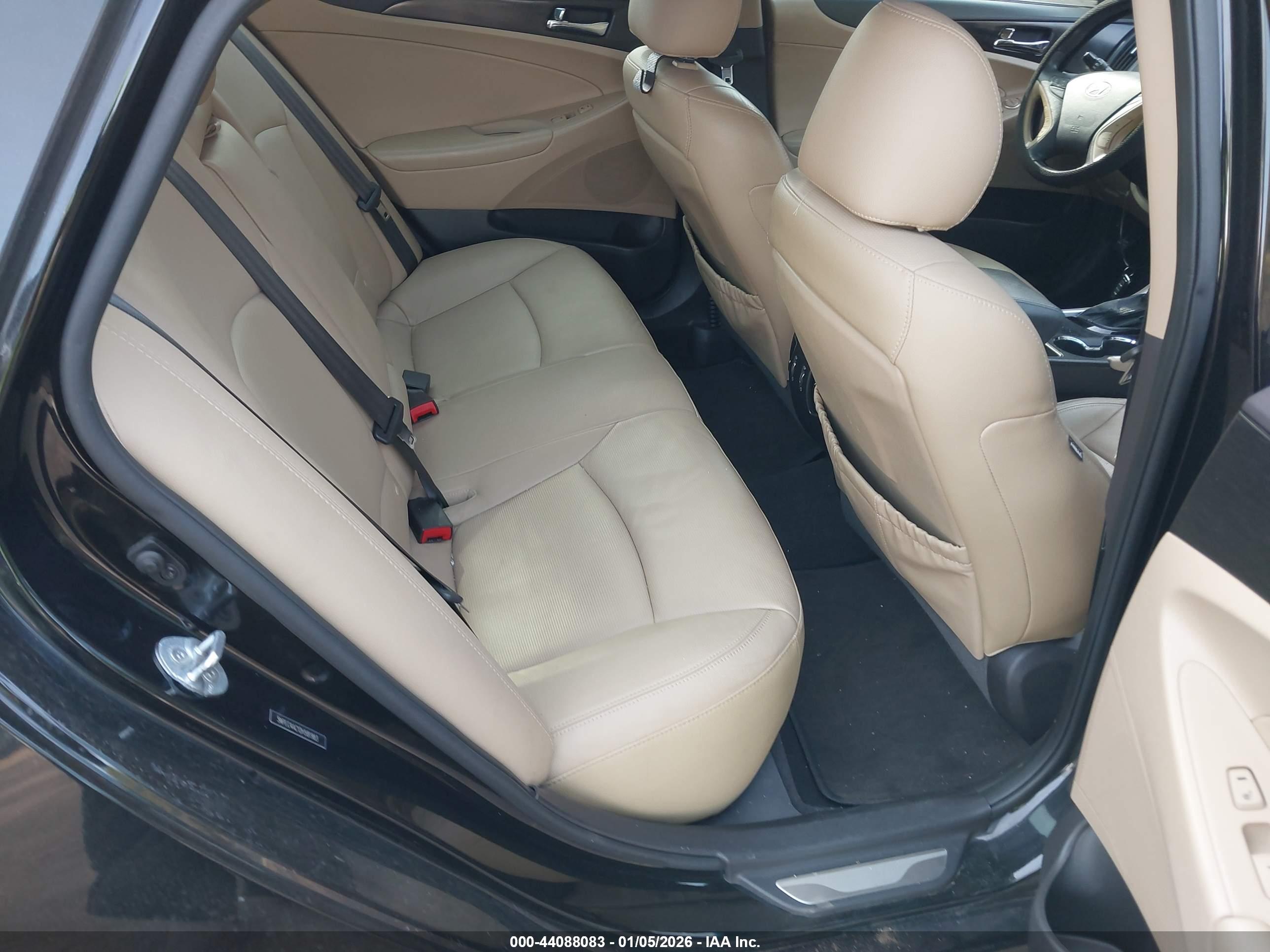 HYUNDAI SONATA image 8