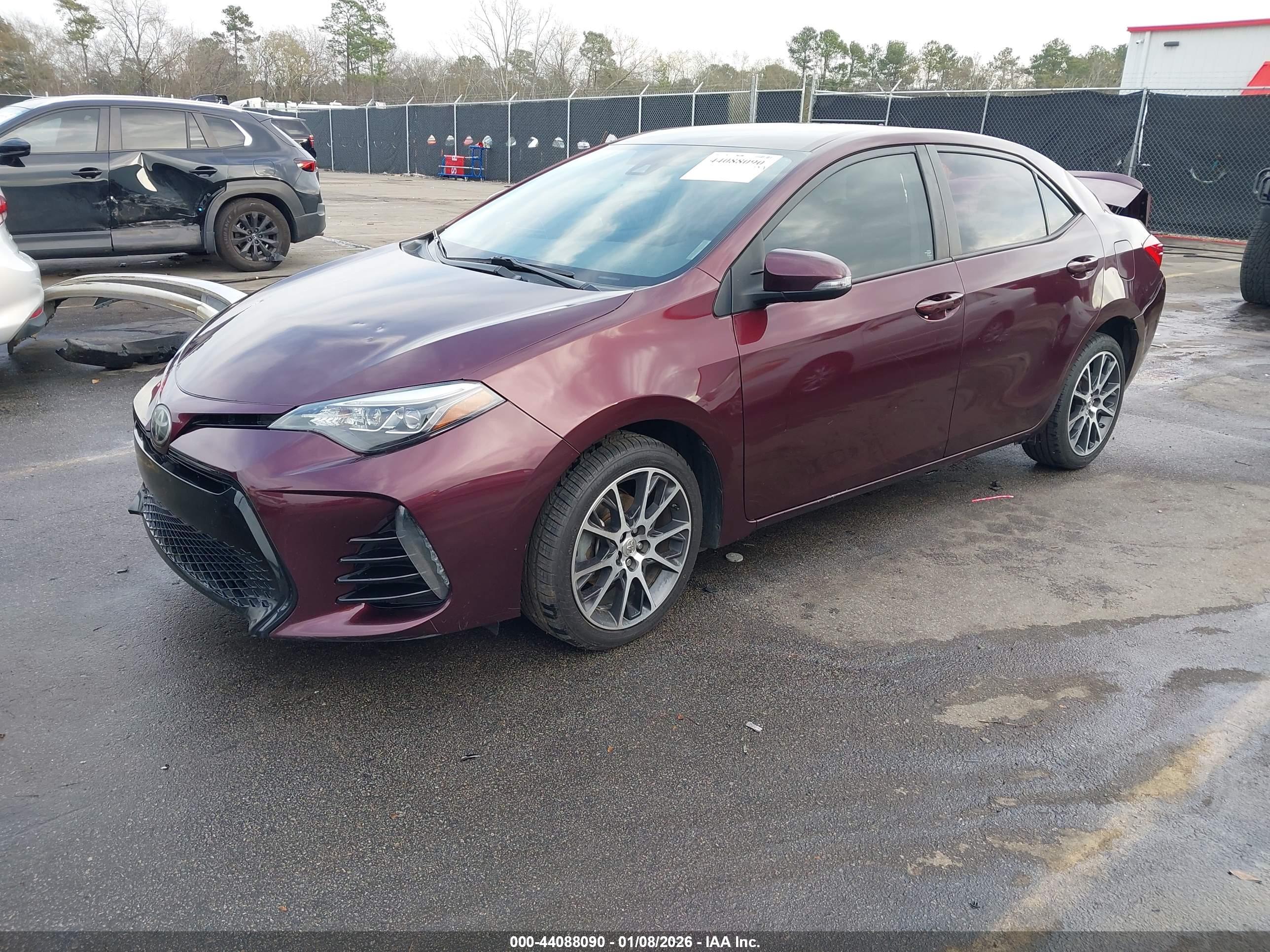 TOYOTA COROLLA image 2