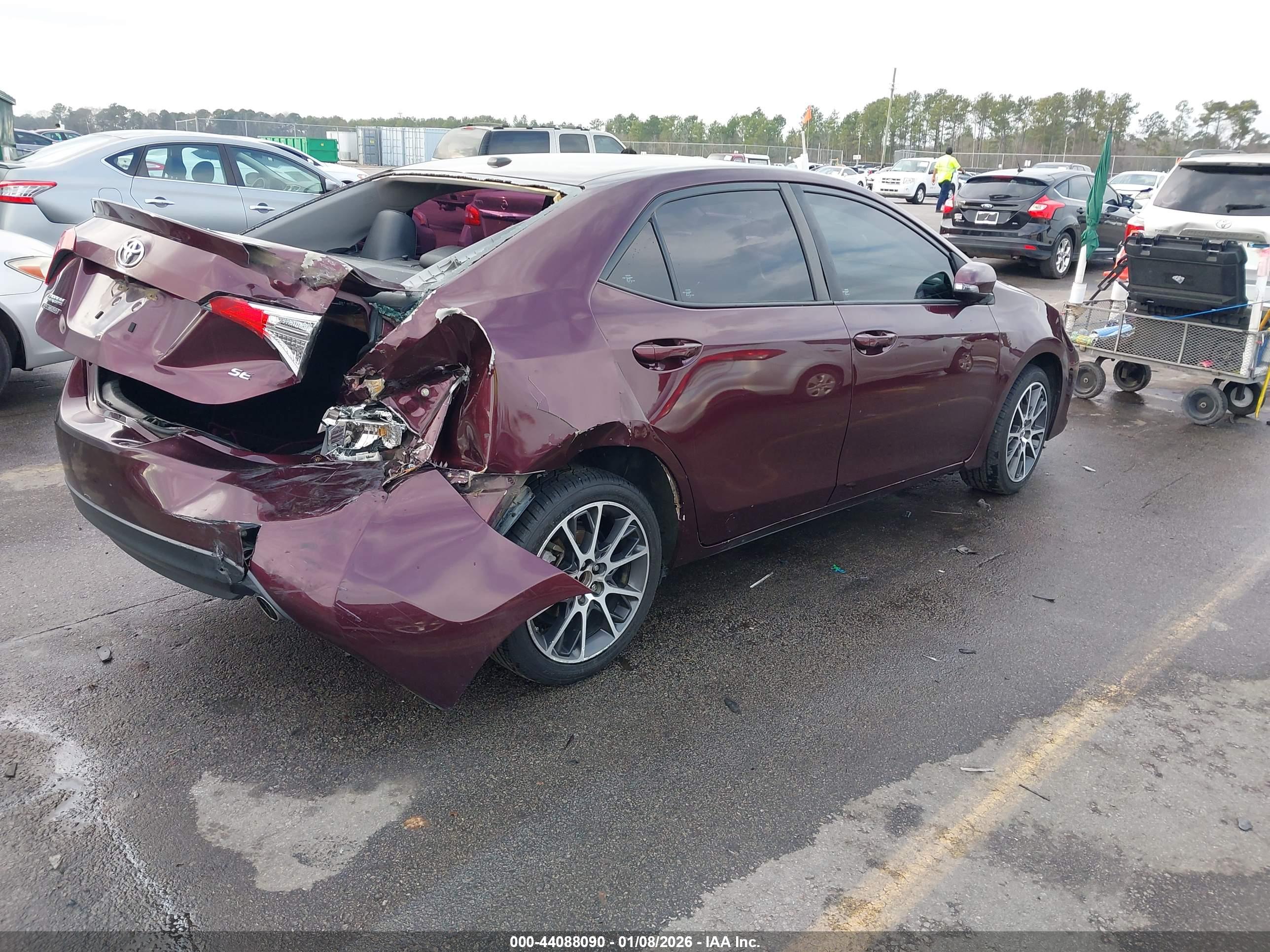 TOYOTA COROLLA image 4