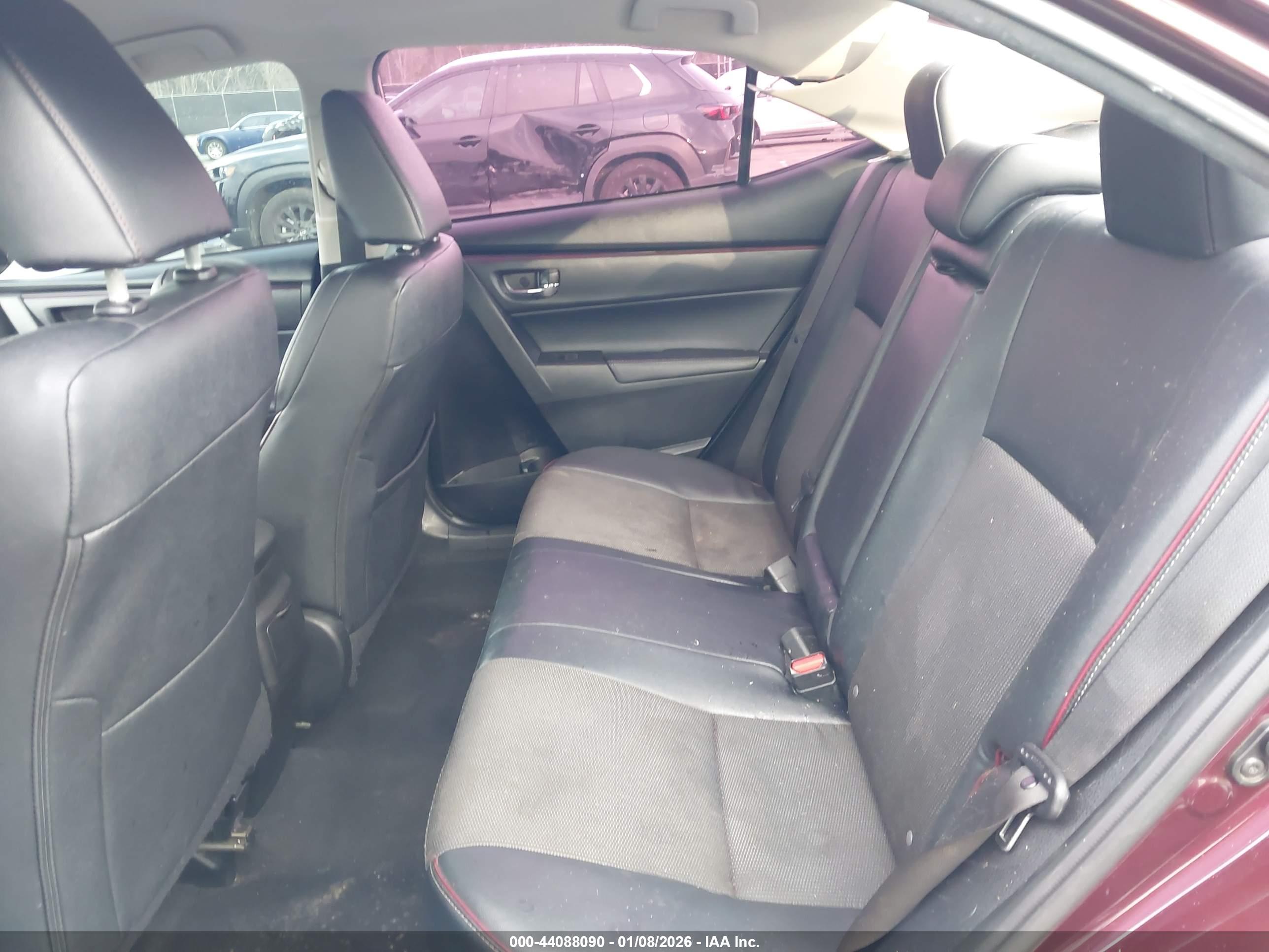 TOYOTA COROLLA image 8