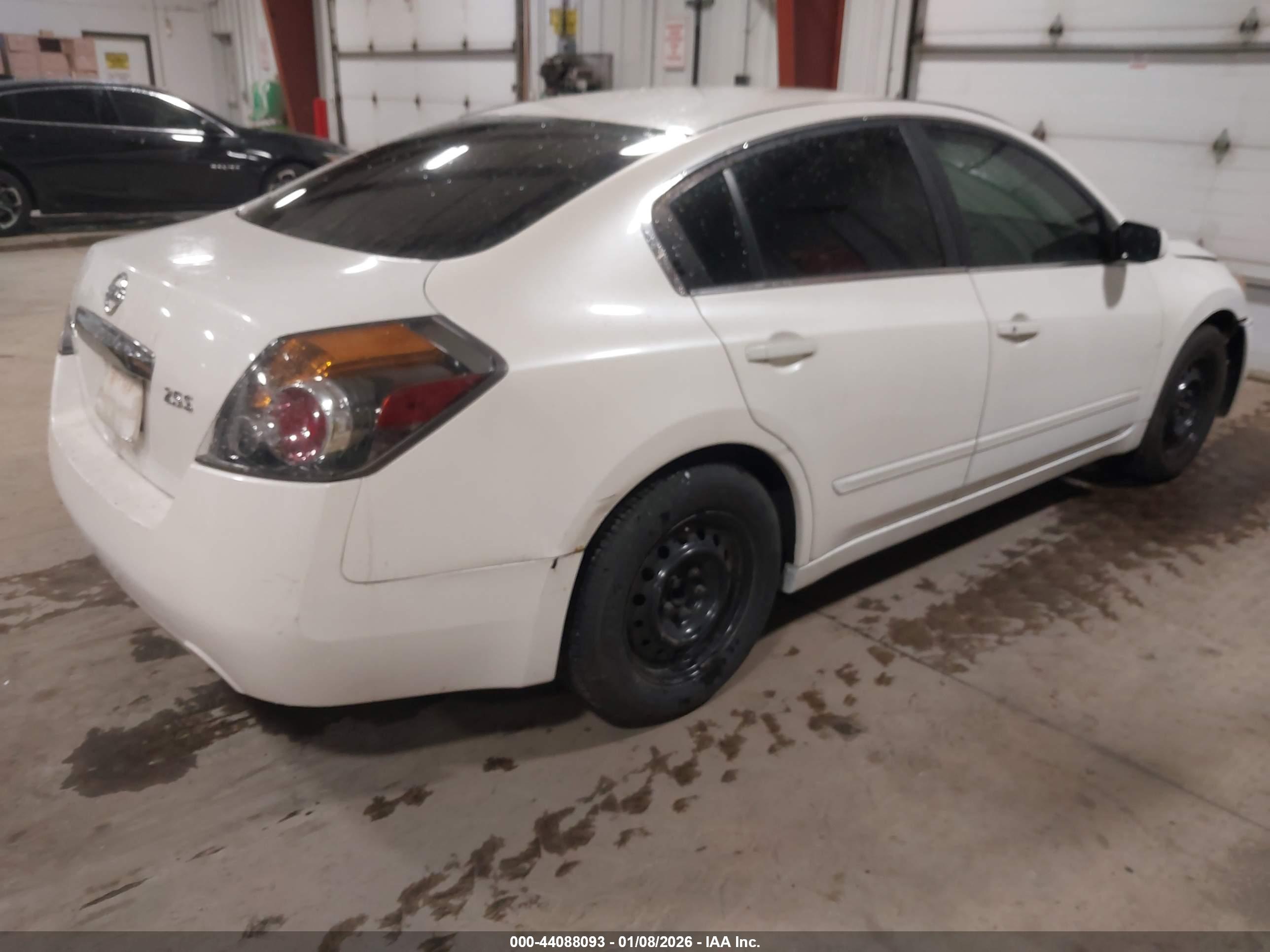 NISSAN ALTIMA image 4