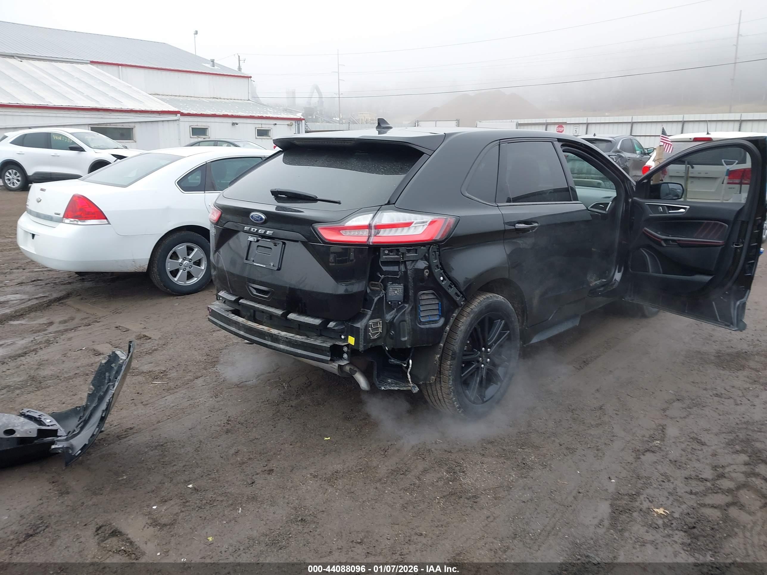 FORD EDGE image 4