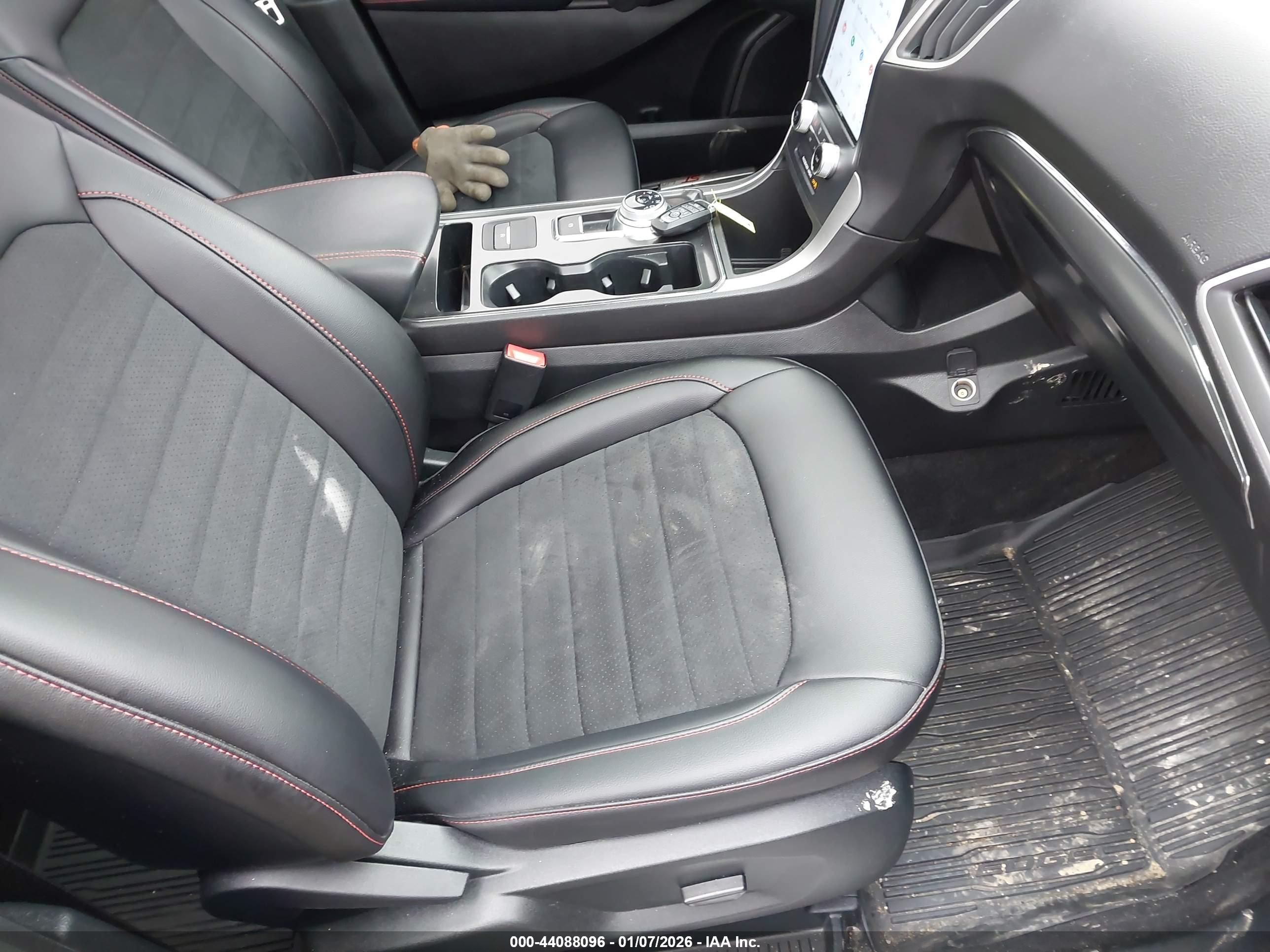 FORD EDGE image 5