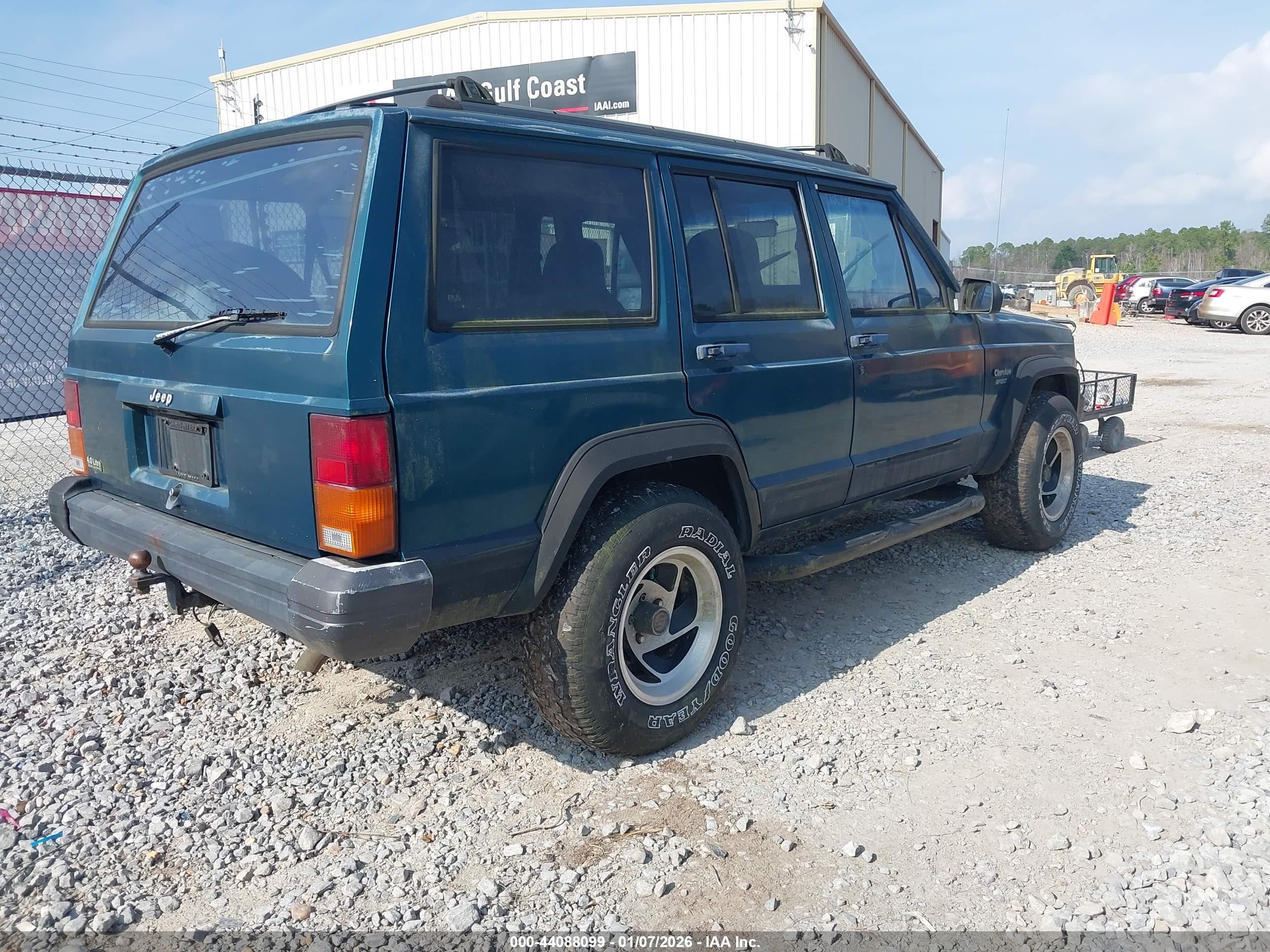 JEEP CHEROKEE image 4