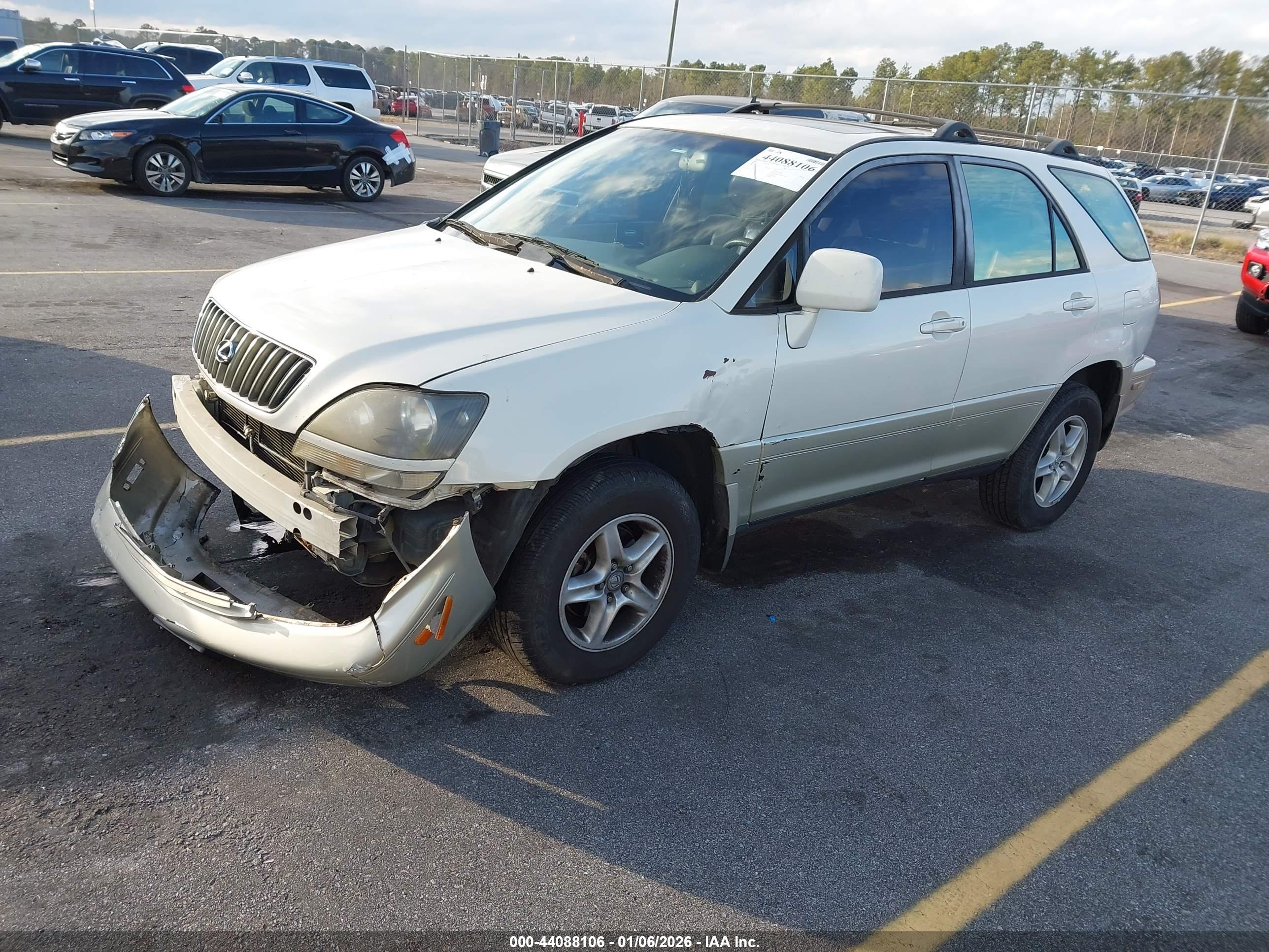 LEXUS RX image 2