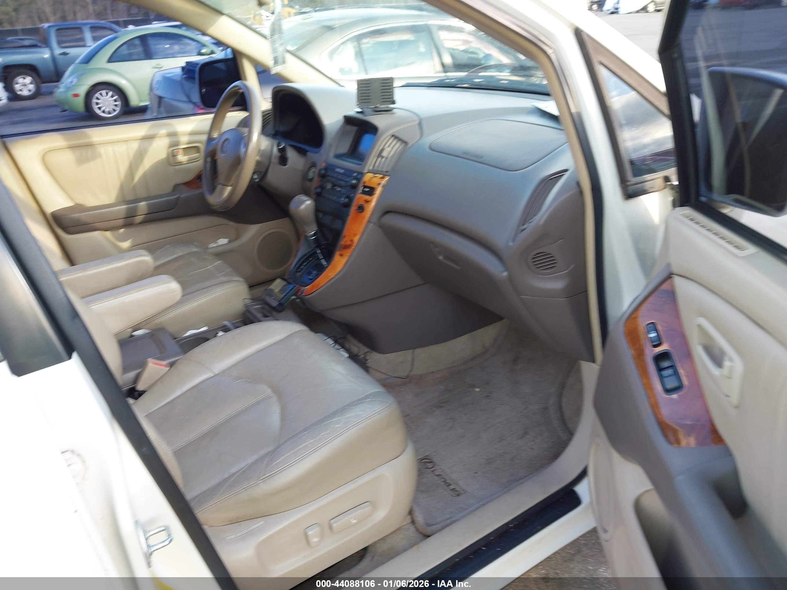 LEXUS RX image 5