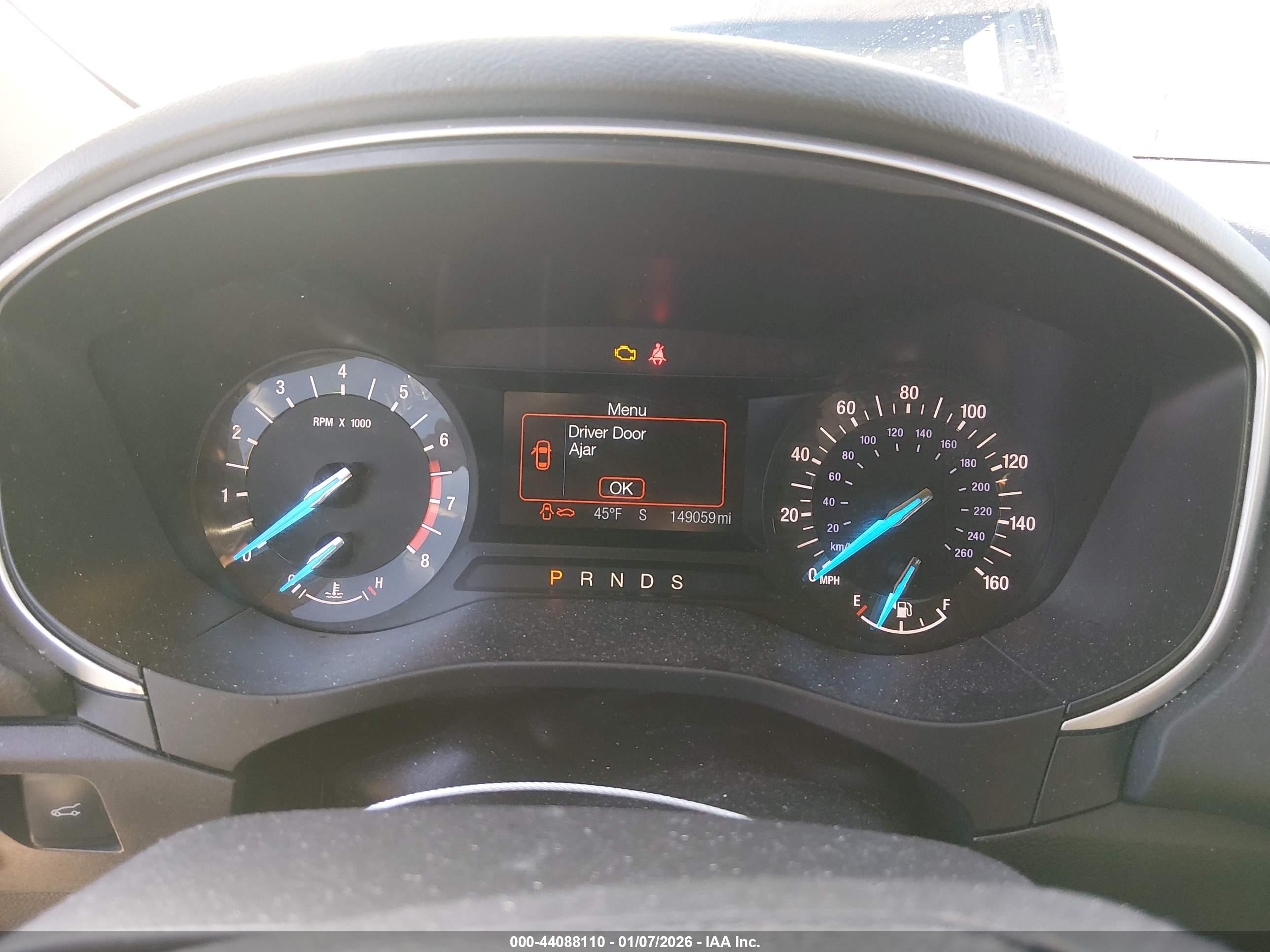 FORD FUSION image 7