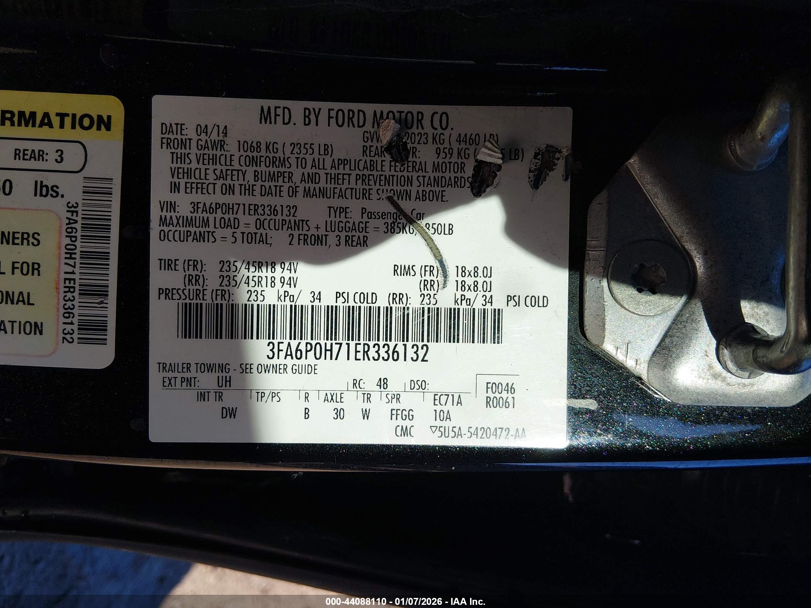 FORD FUSION image 9