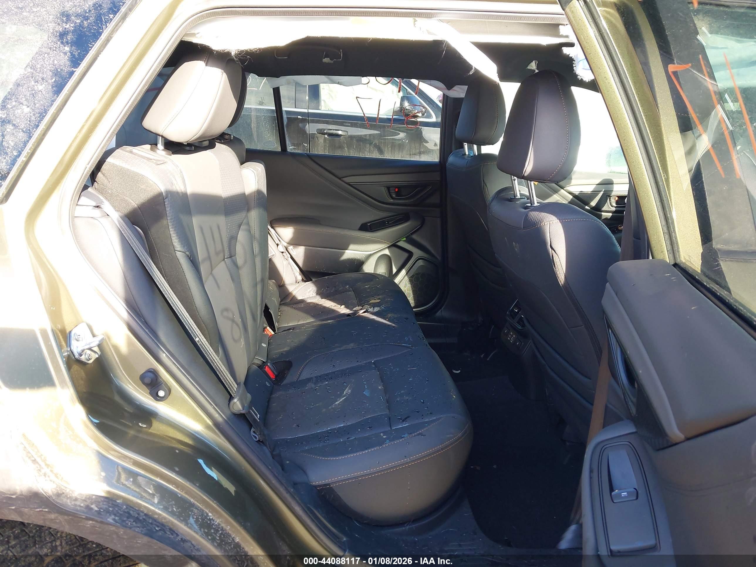 SUBARU OUTBACK image 8