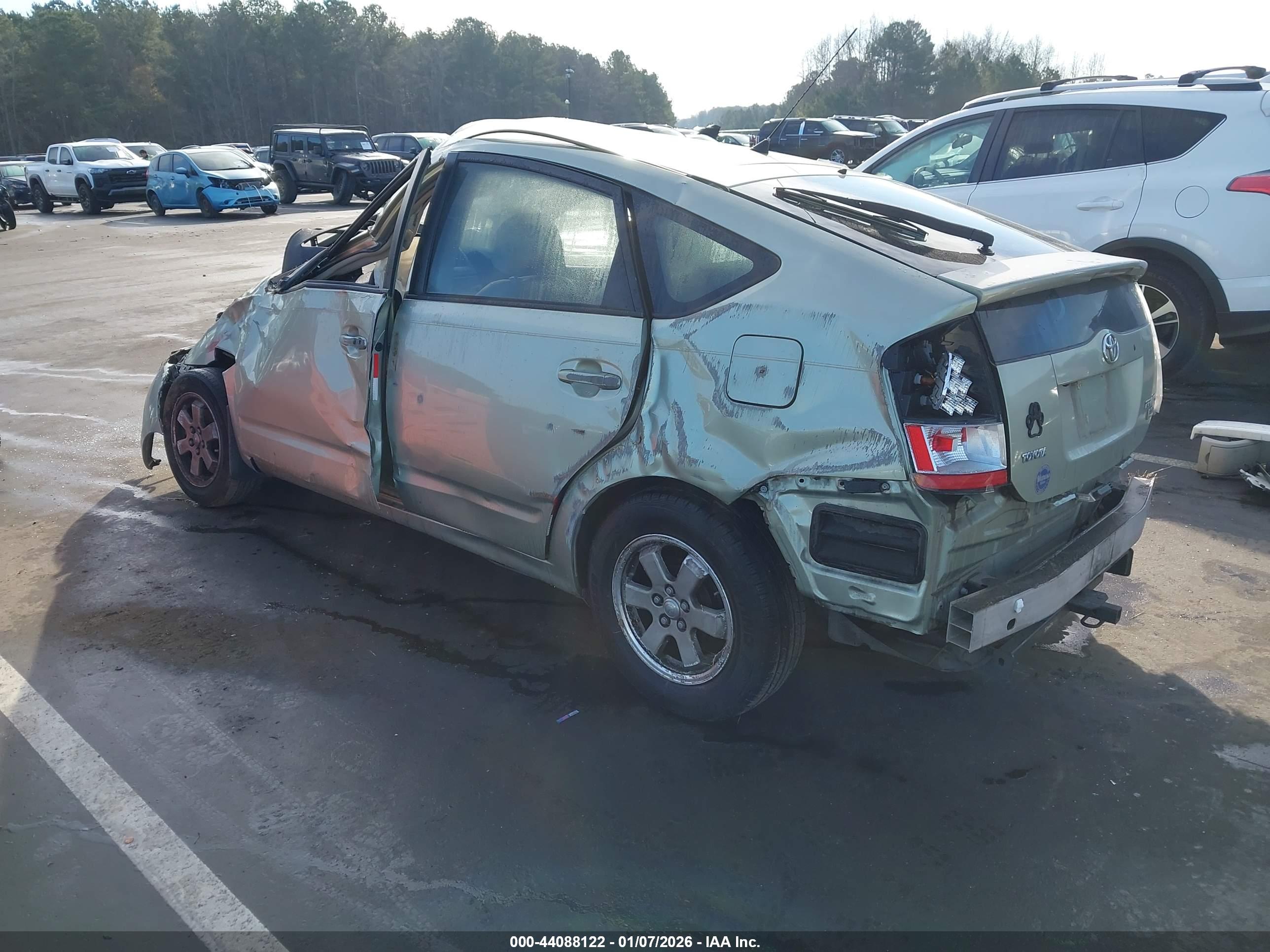 TOYOTA PRIUS image 3