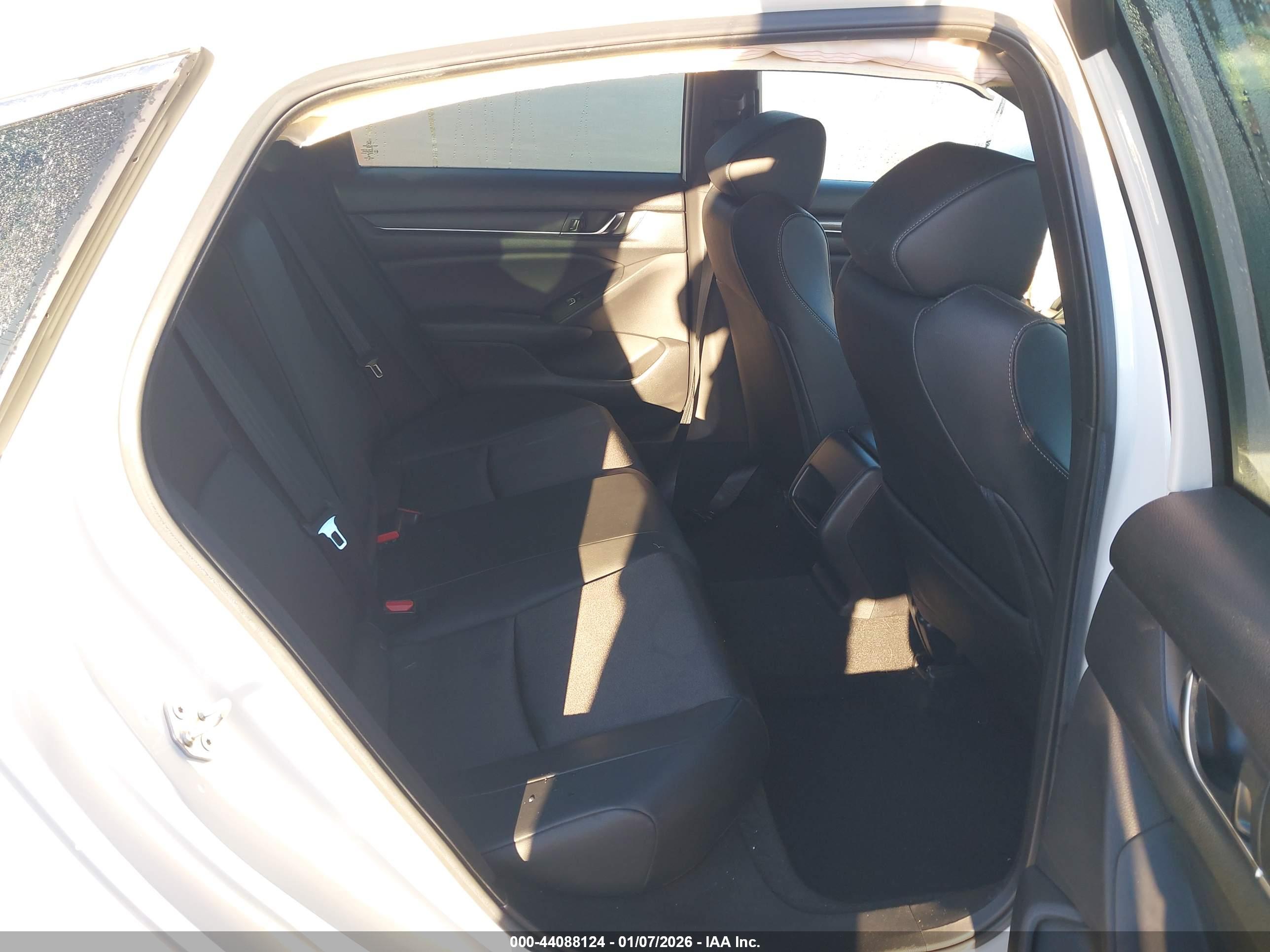 HONDA ACCORD image 8