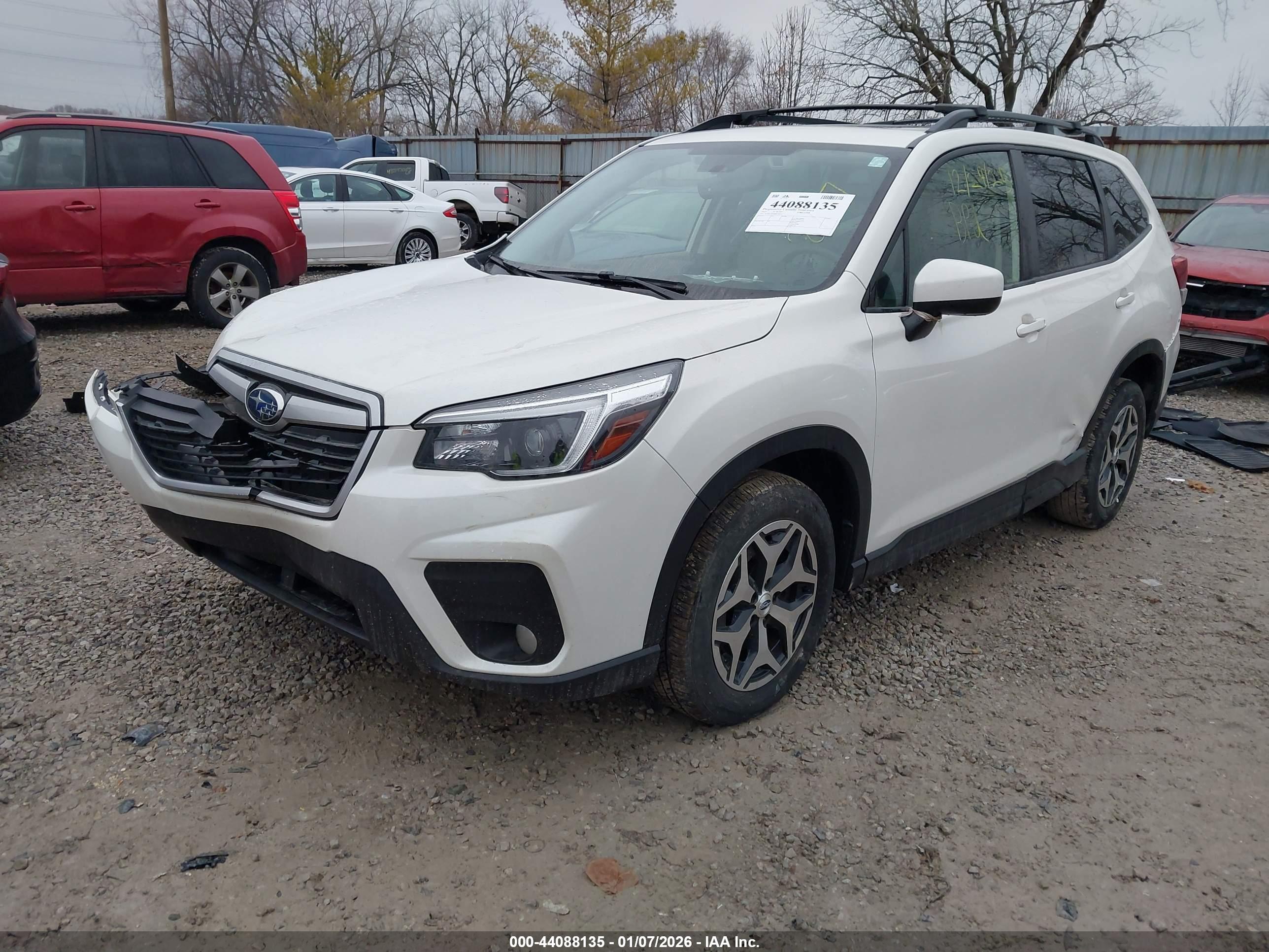 SUBARU FORESTER image 2