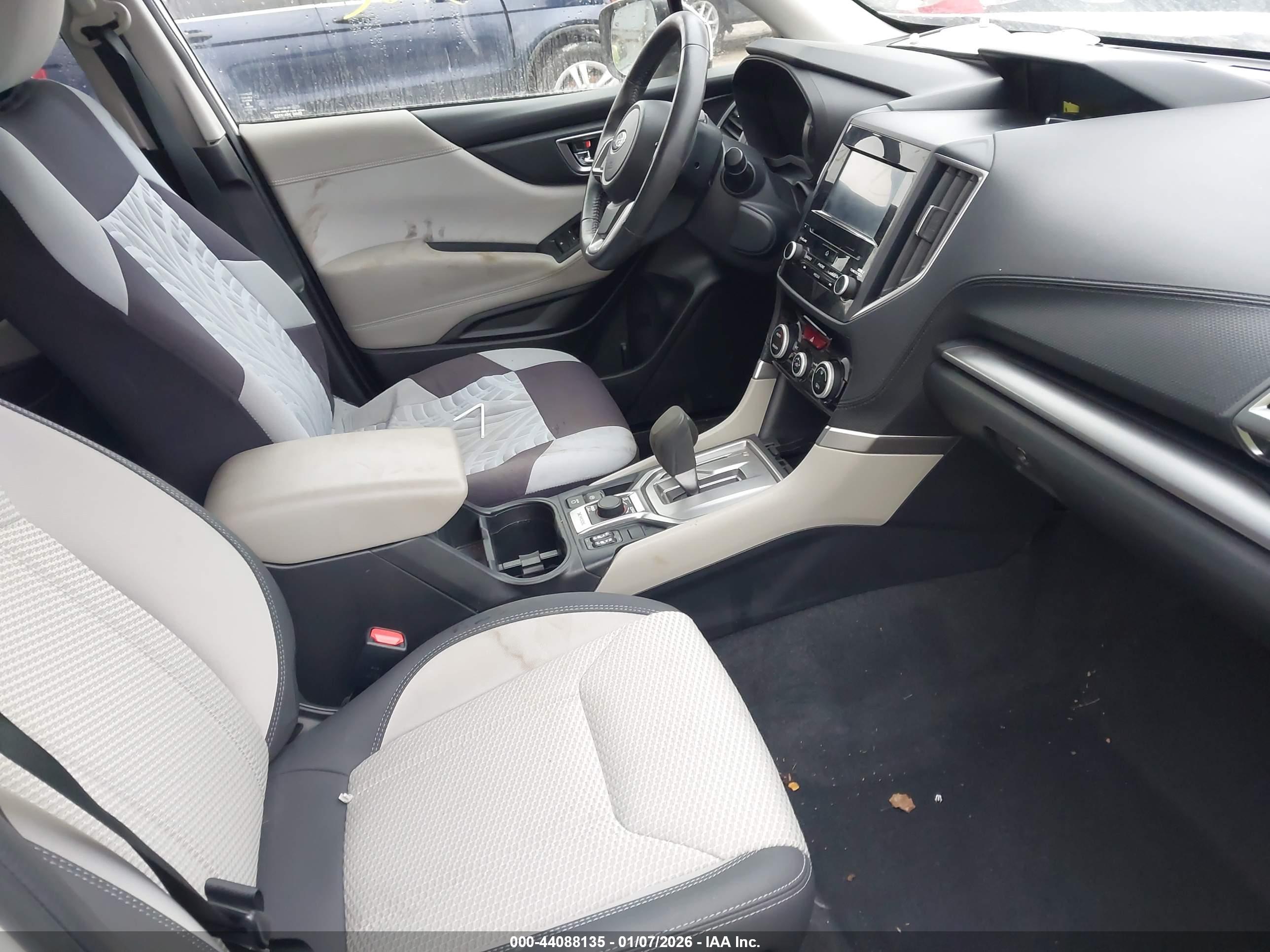 SUBARU FORESTER image 5
