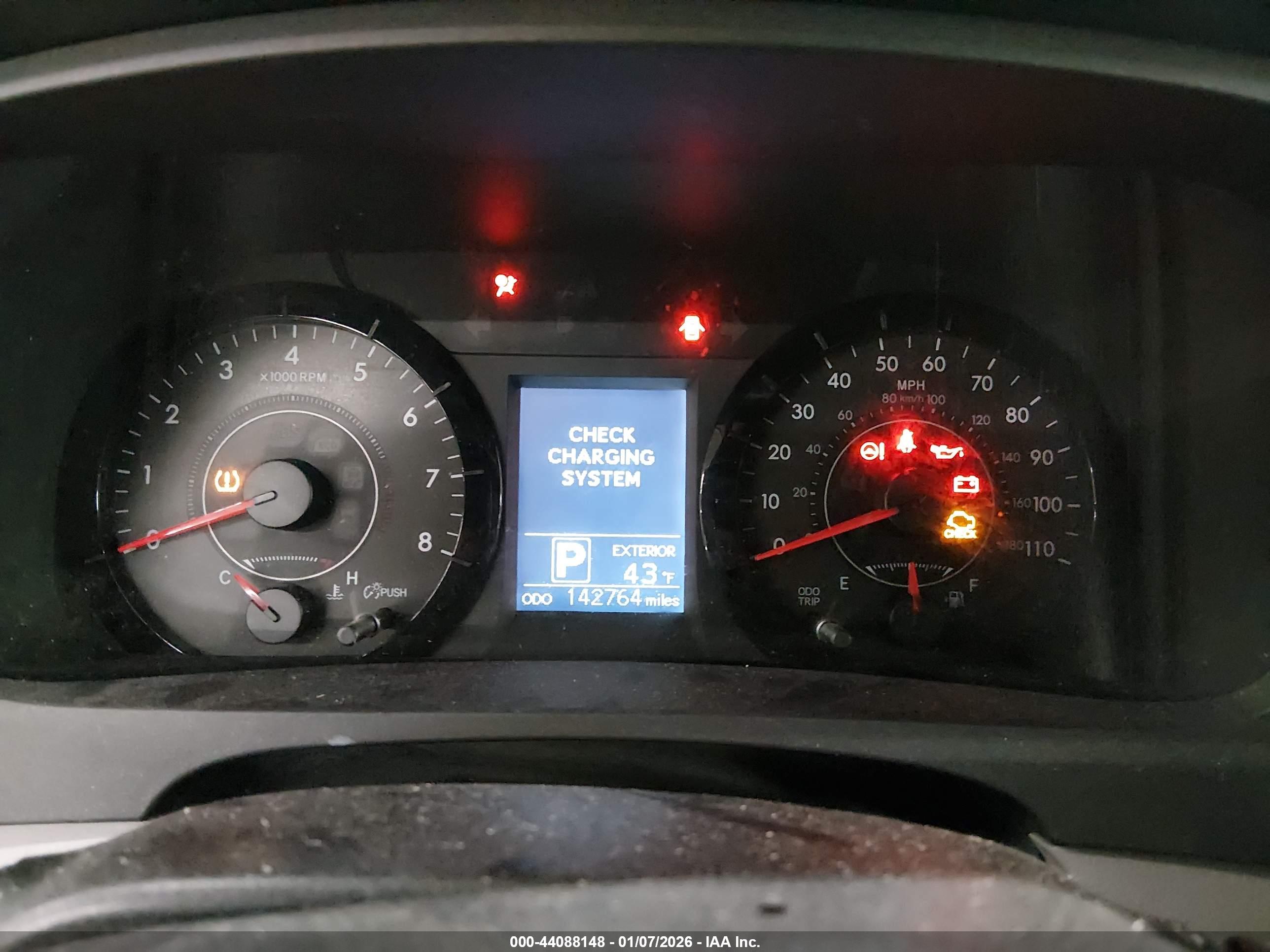 TOYOTA SIENNA image 7