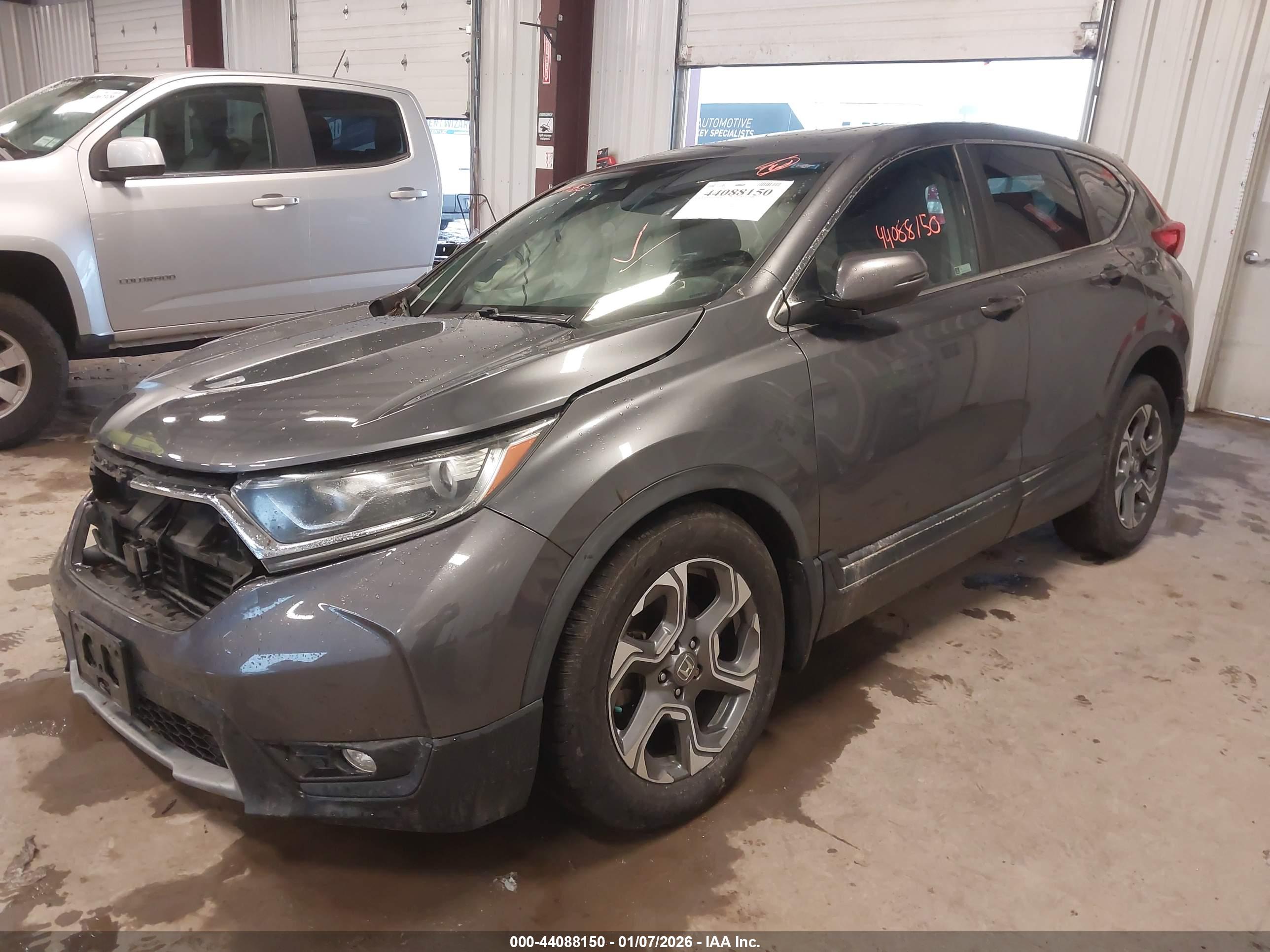 HONDA CR-V image 2