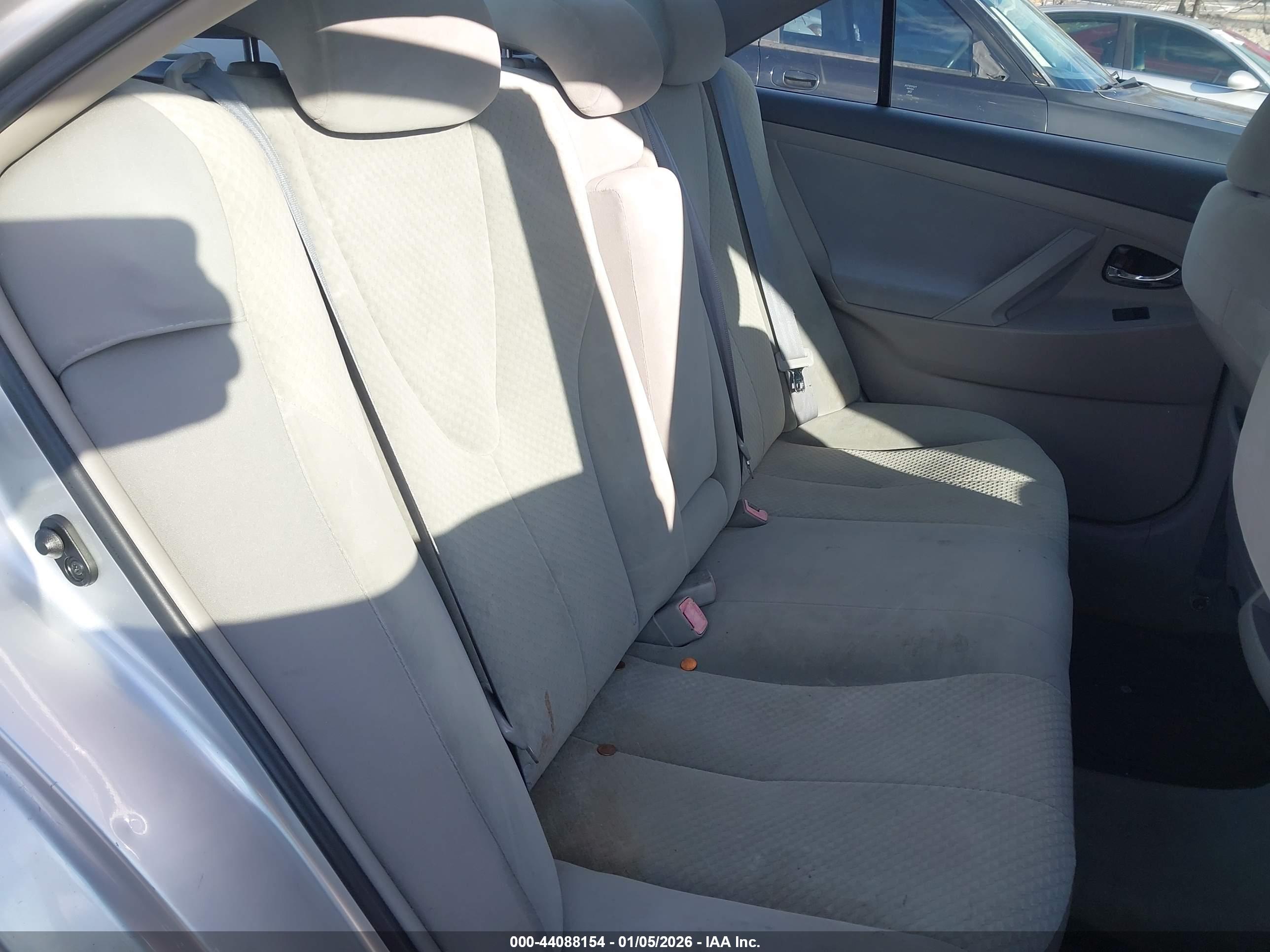 TOYOTA CAMRY image 8