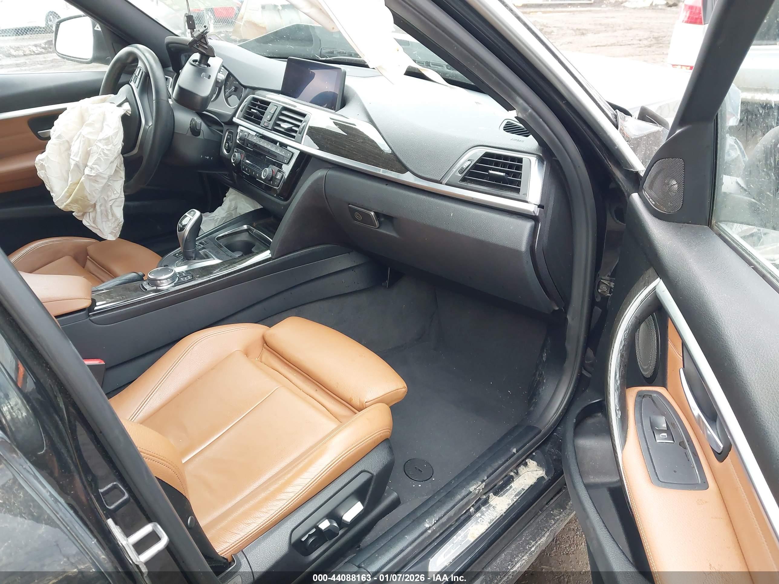 BMW 330I image 5
