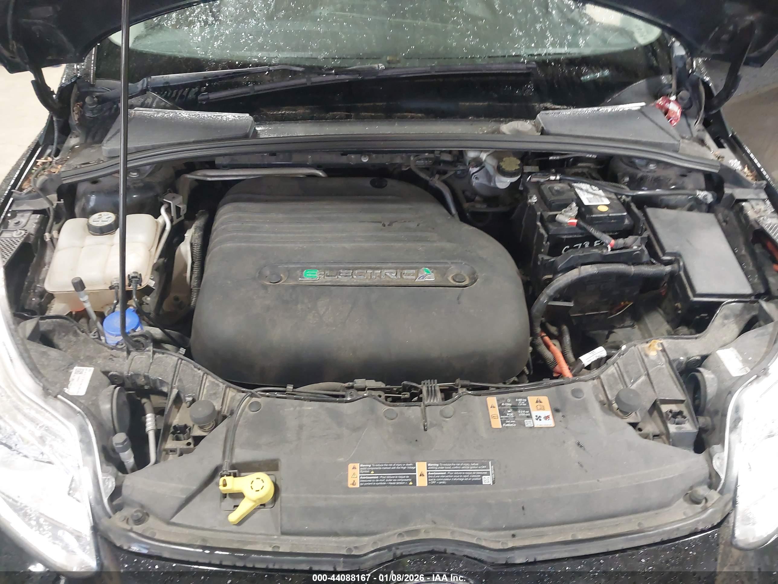 FORD FOCUS image 10