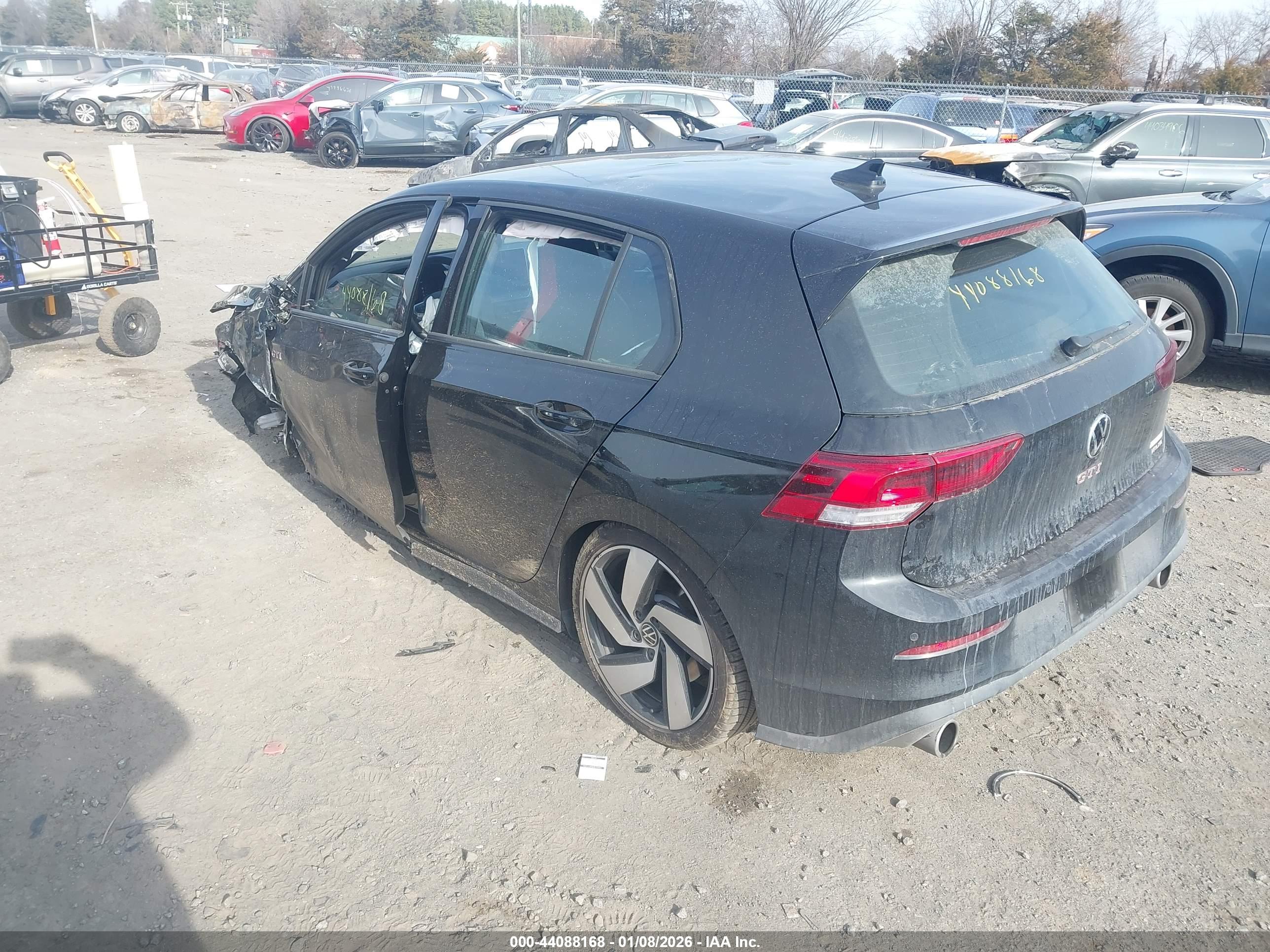 VOLKSWAGEN GOLF image 3