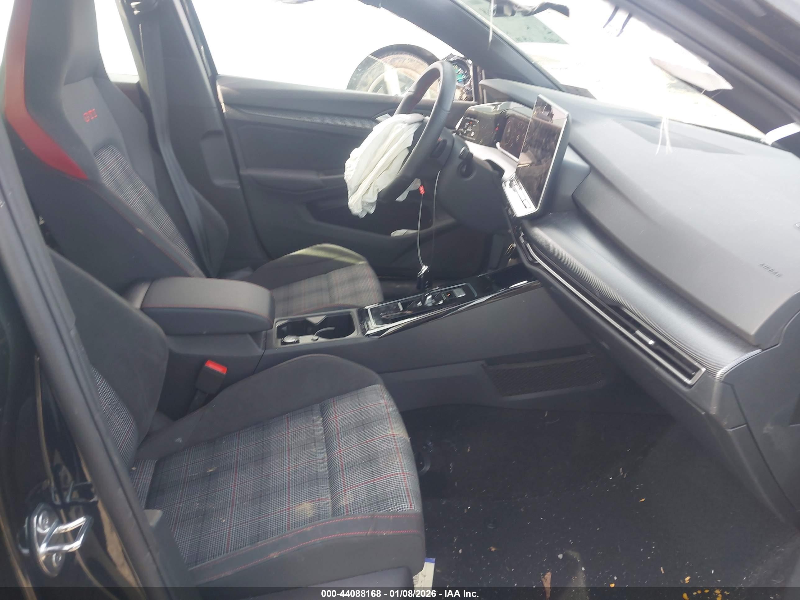 VOLKSWAGEN GOLF image 5