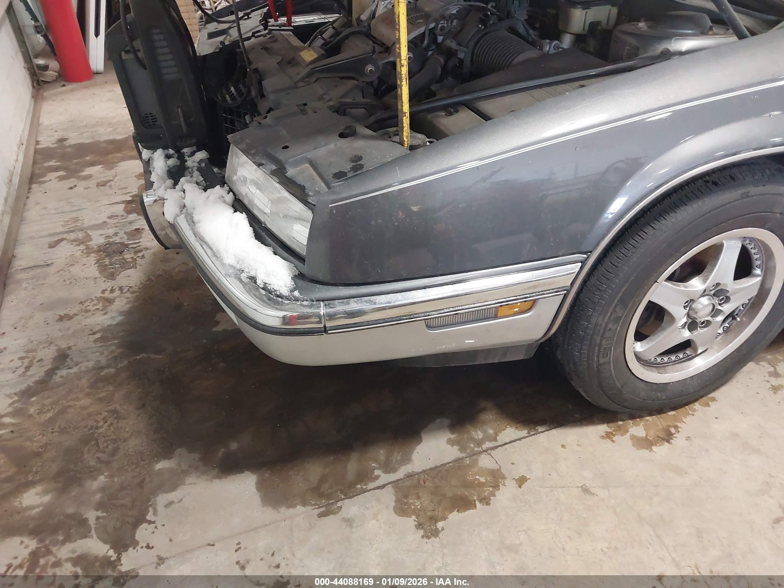 BUICK RIVIERA image 6