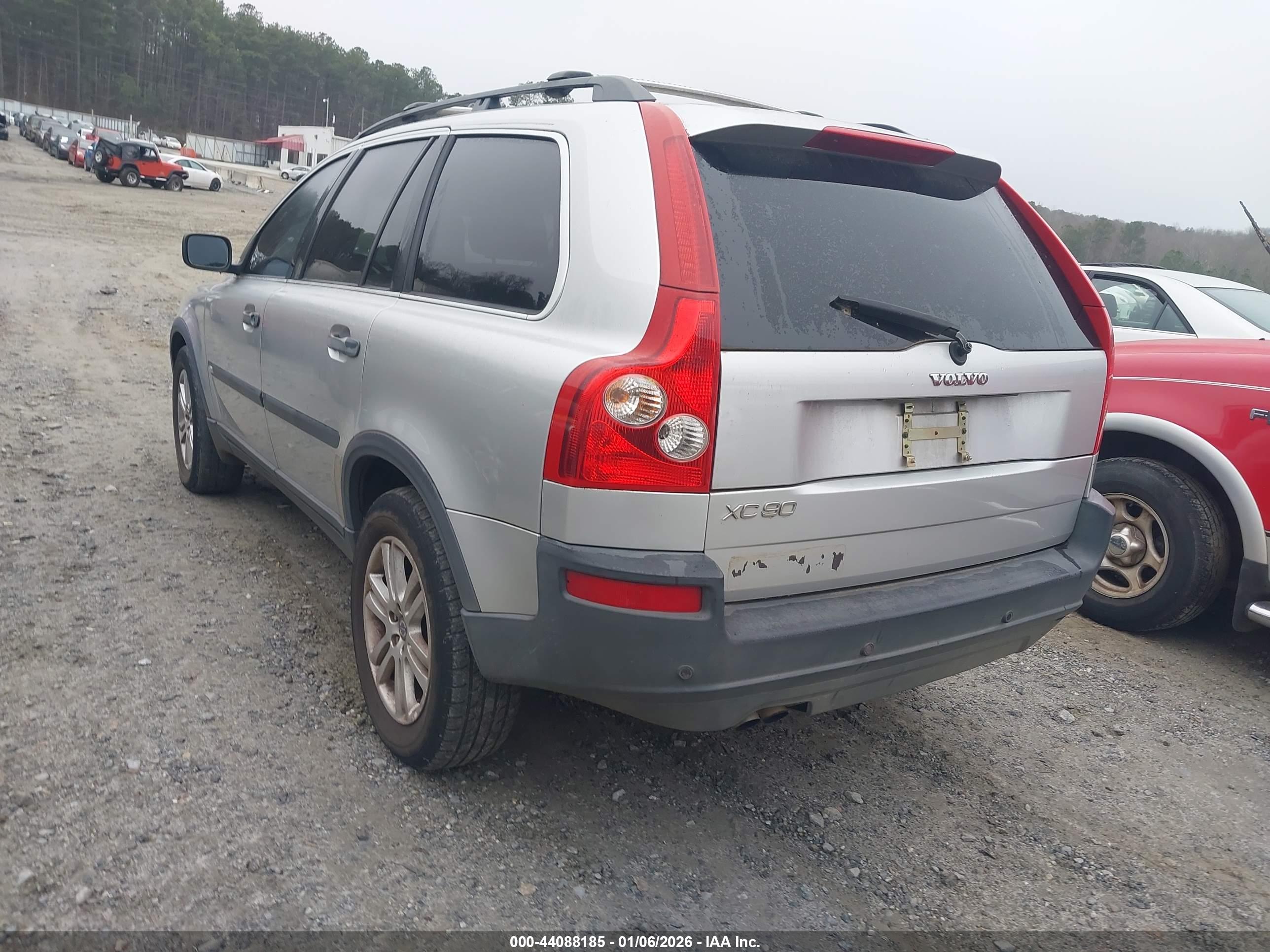 VOLVO XC90 image 3