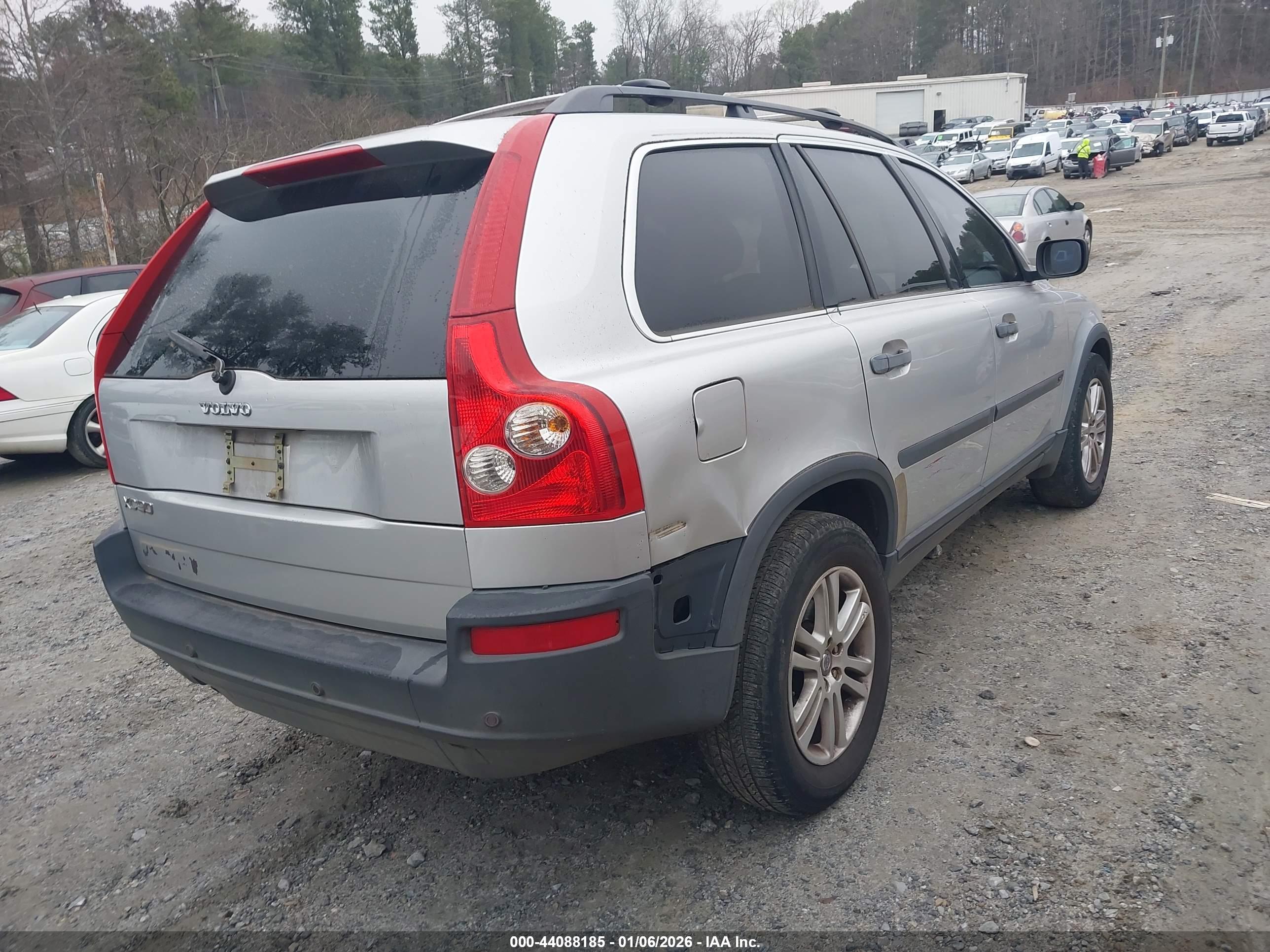 VOLVO XC90 image 4