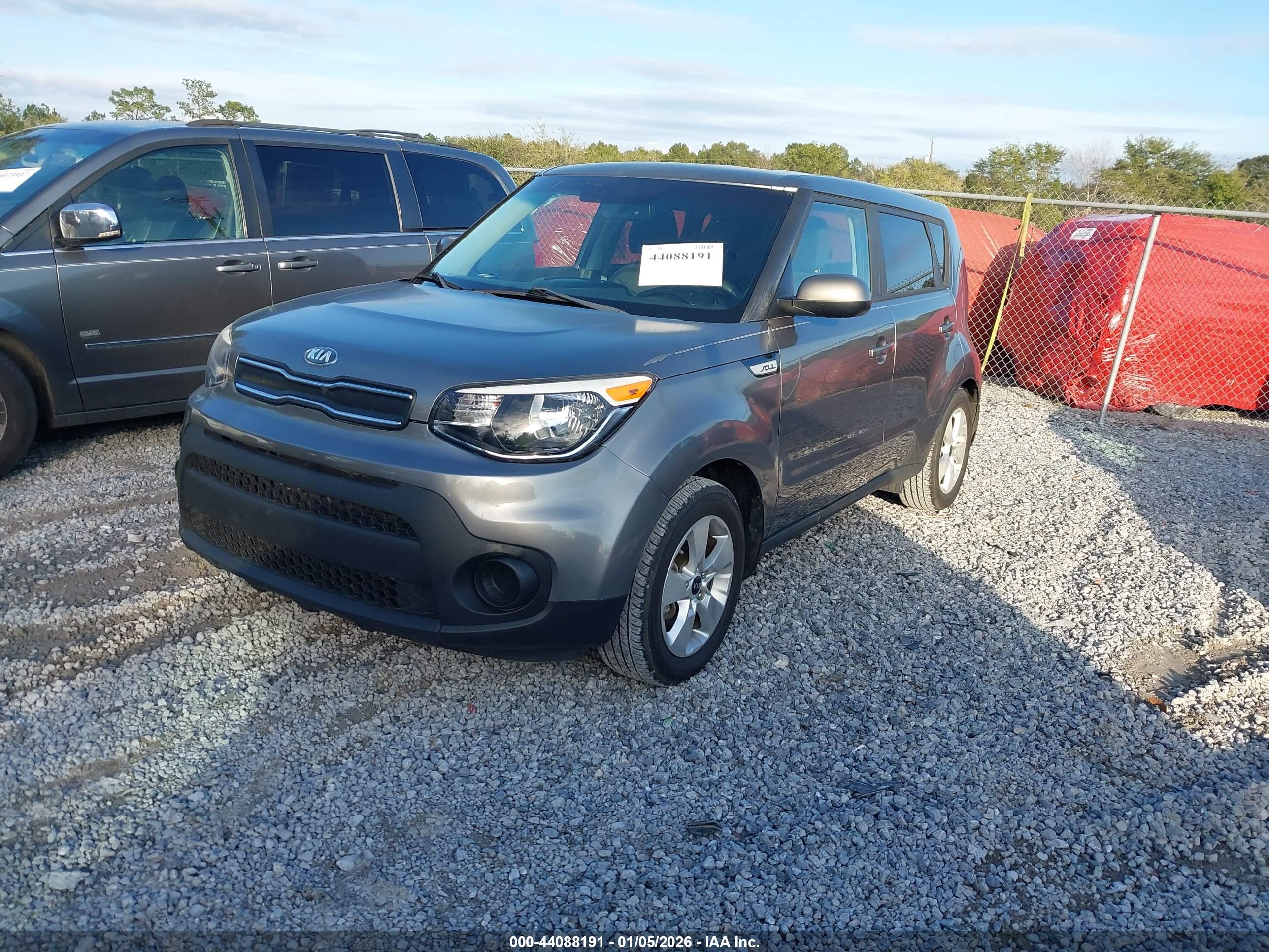 KIA SOUL image 2