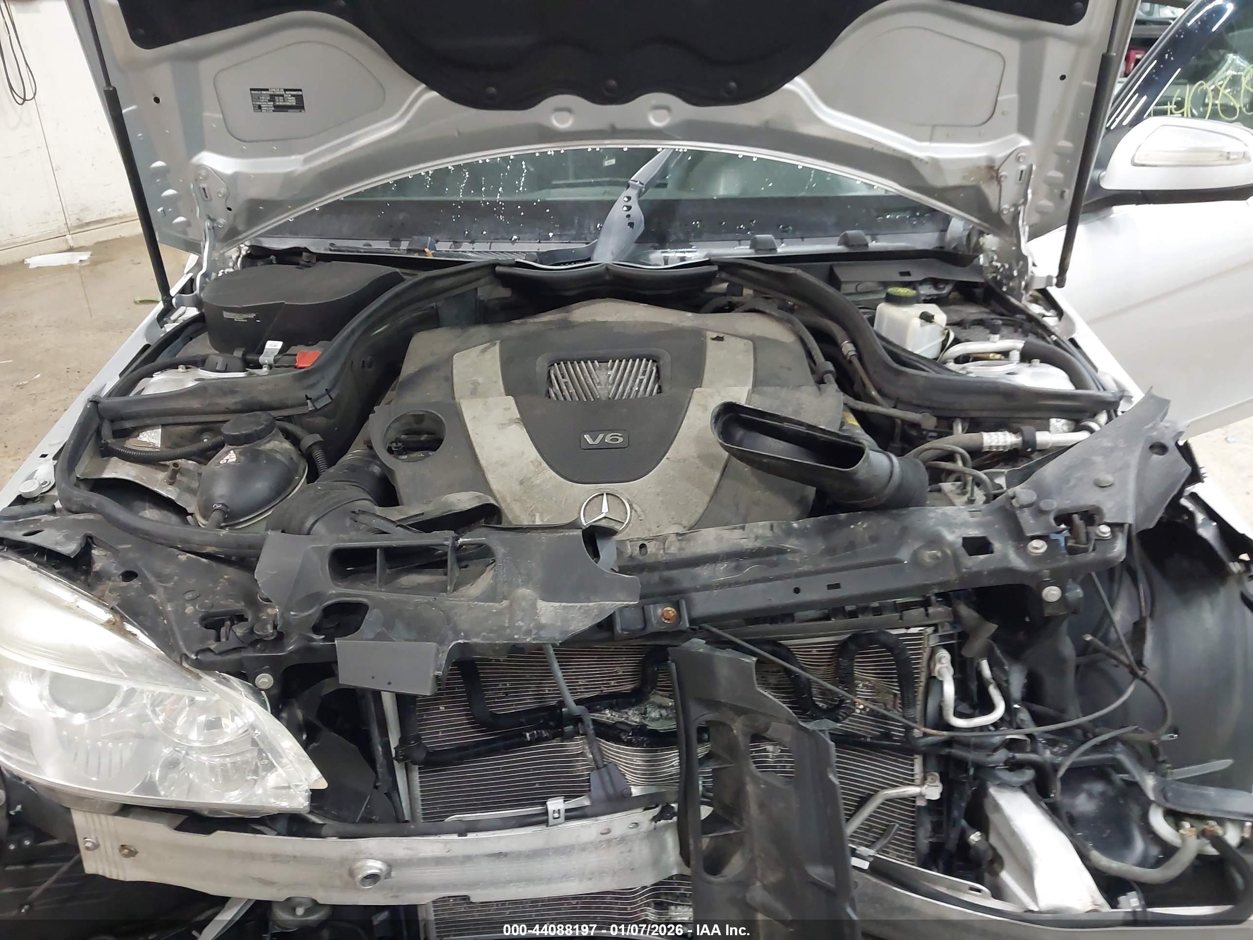 MERCEDES-BENZ C image 10