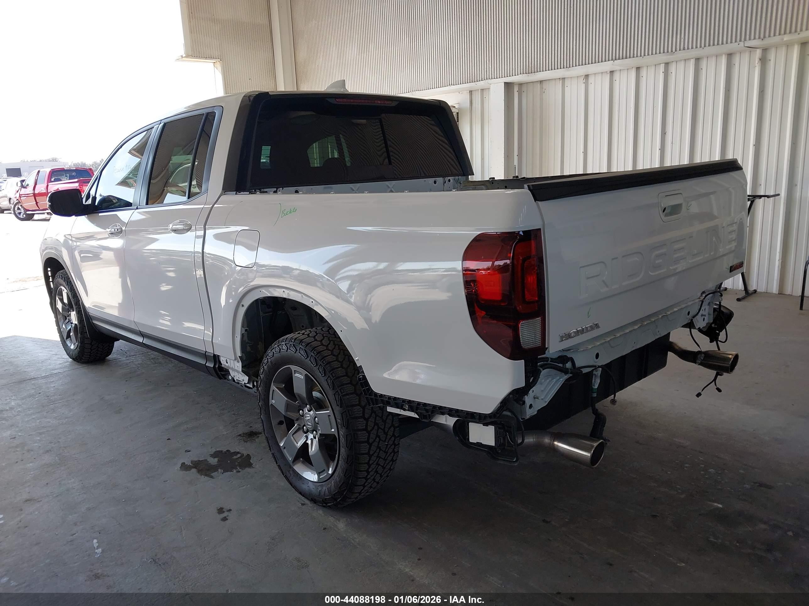 HONDA RIDGELINE image 3