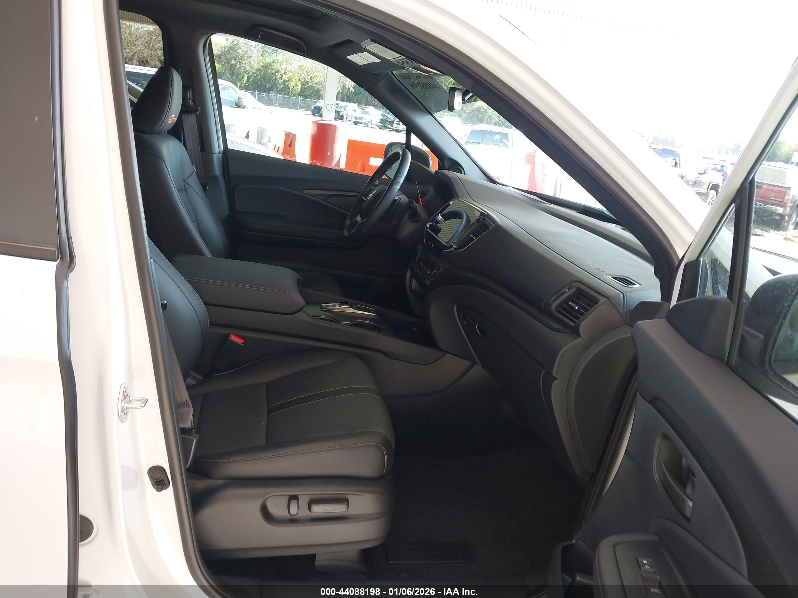 HONDA RIDGELINE image 5