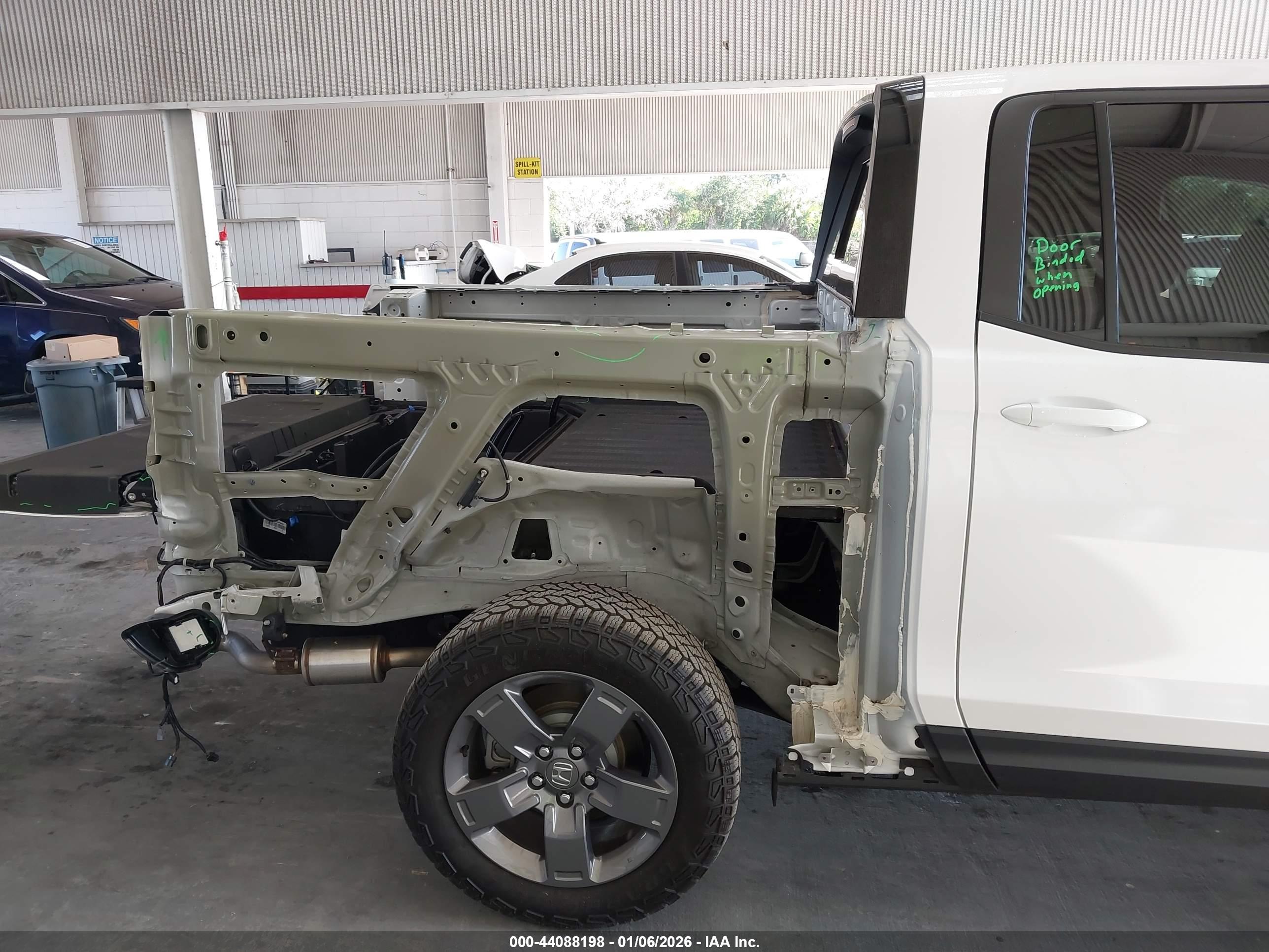 HONDA RIDGELINE image 6