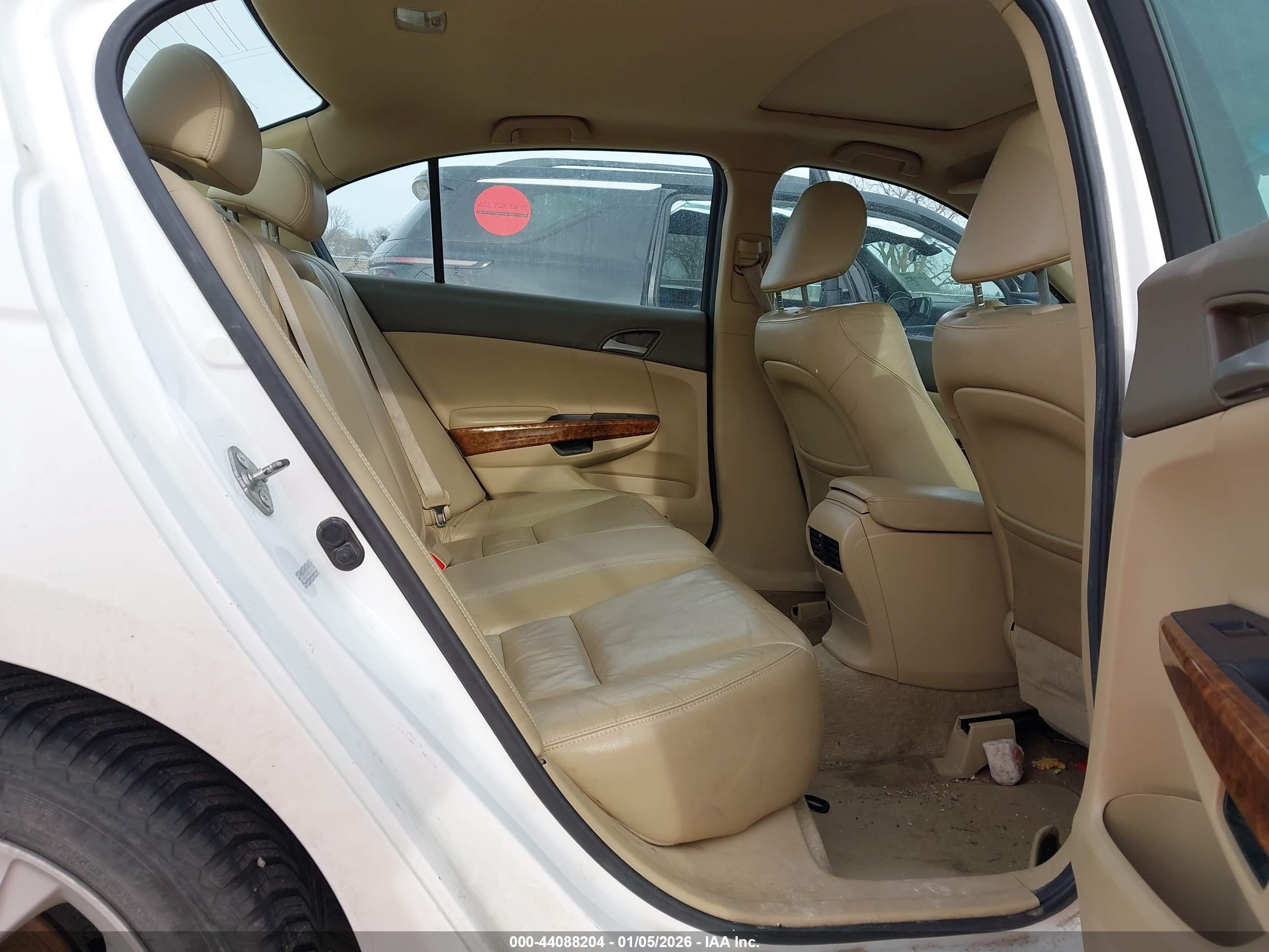 HONDA ACCORD image 8