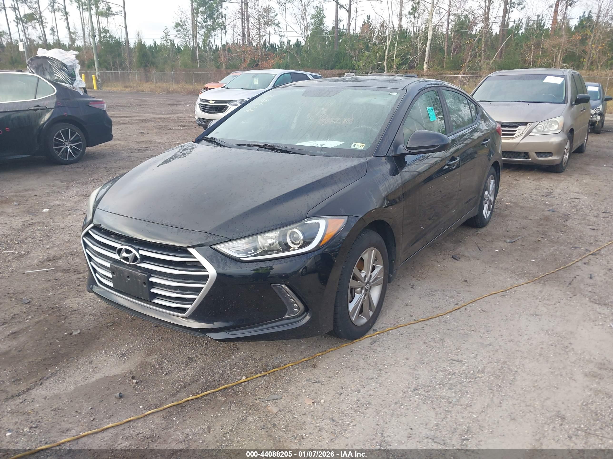 HYUNDAI ELANTRA image 2