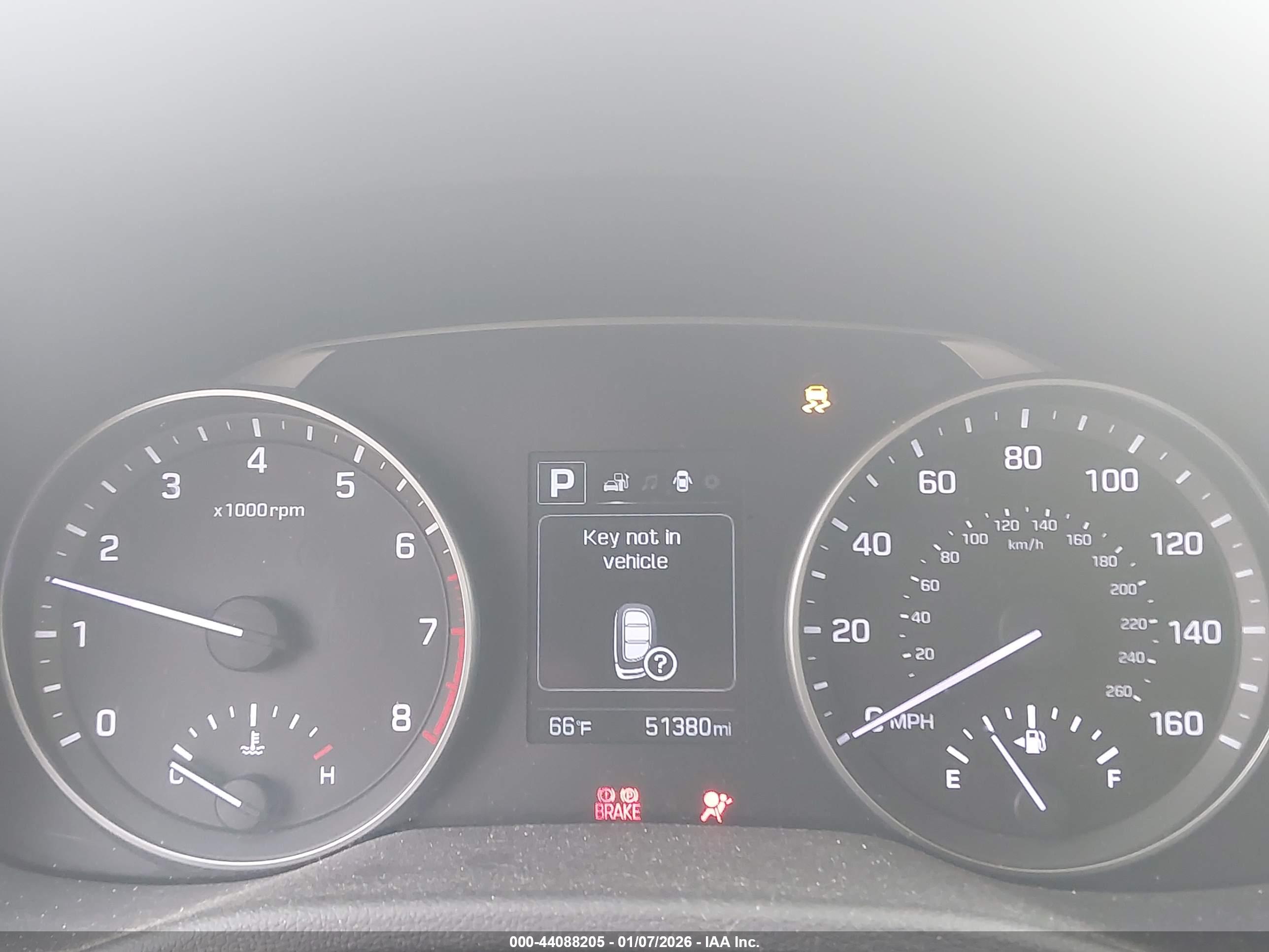 HYUNDAI ELANTRA image 7