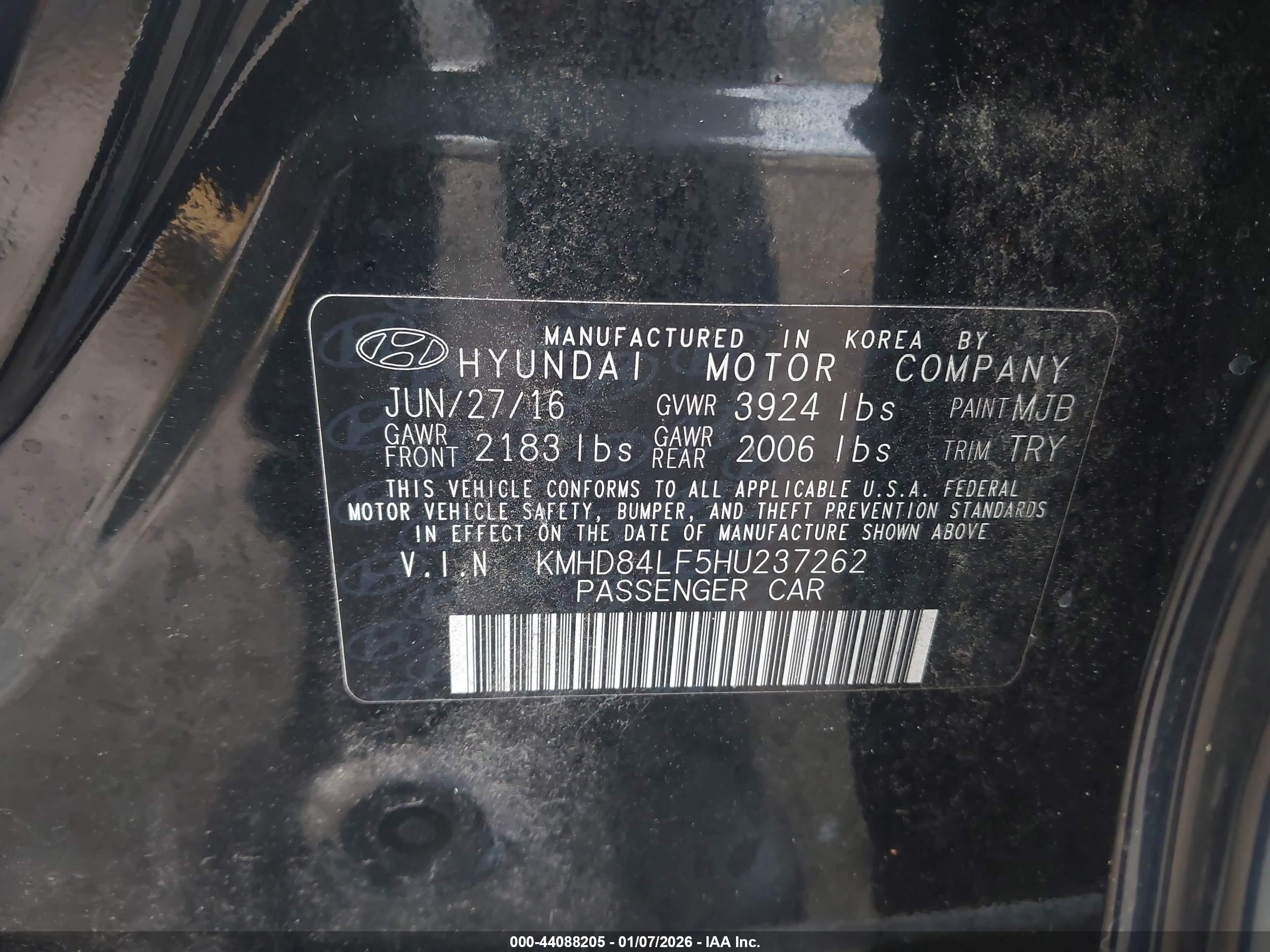 HYUNDAI ELANTRA image 9