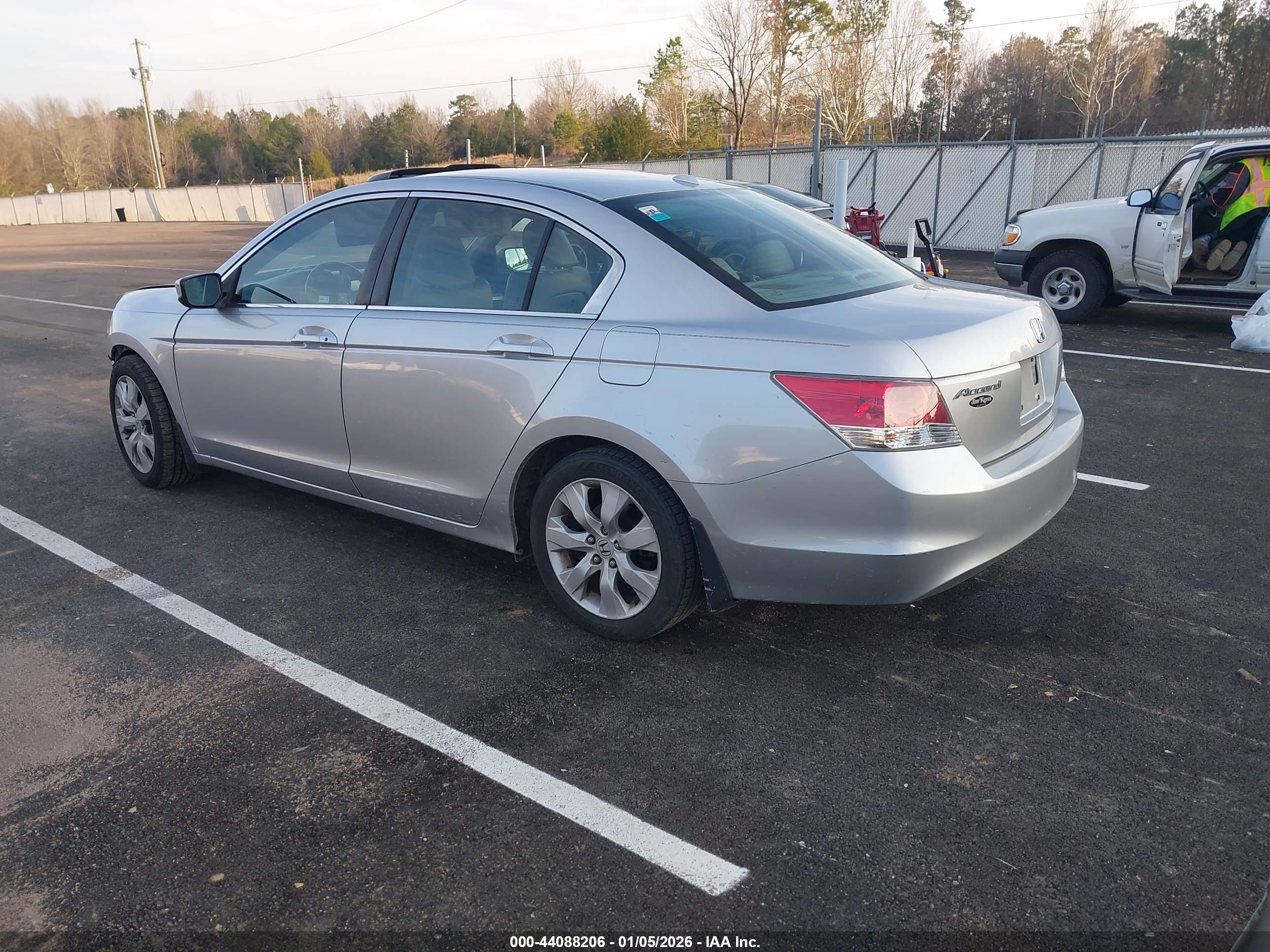 HONDA ACCORD image 3