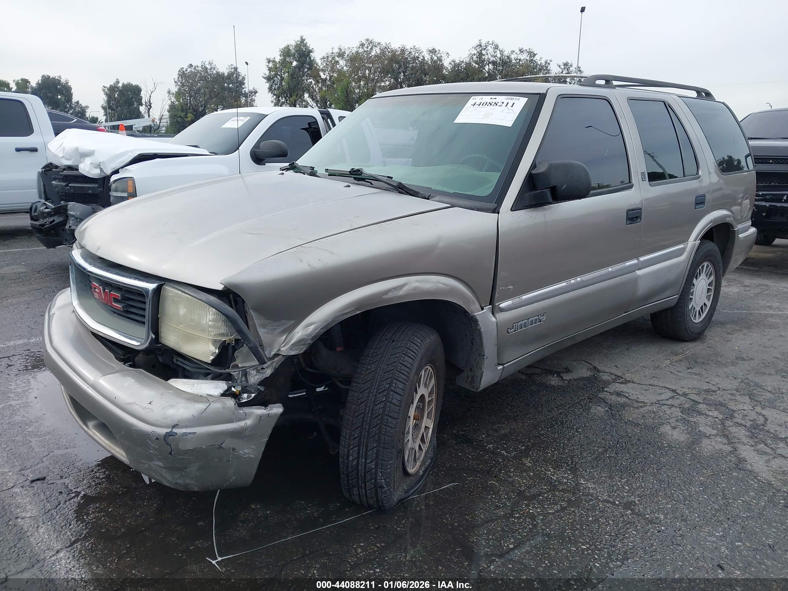 GMC JIMMY image 2