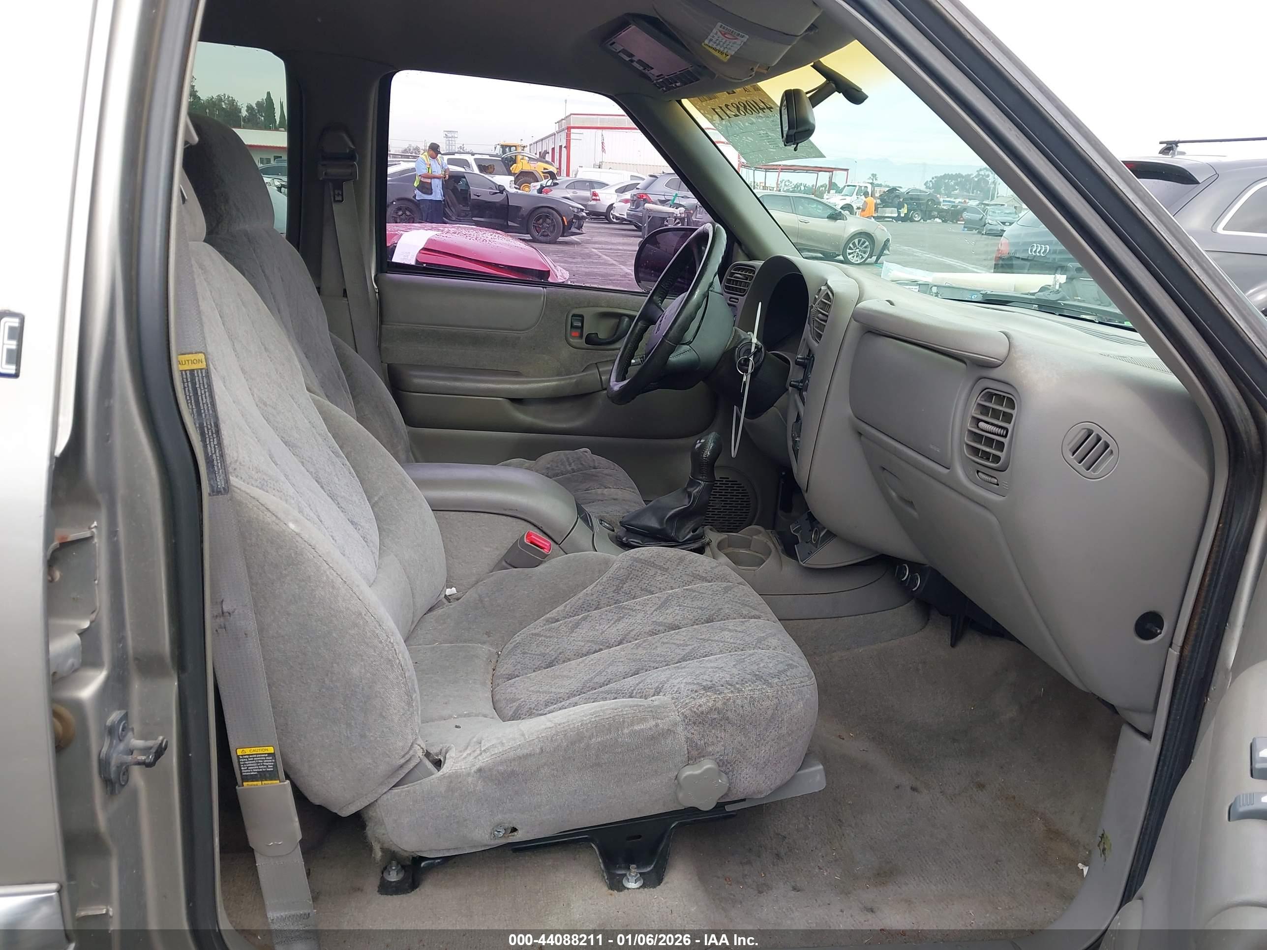 GMC JIMMY image 5