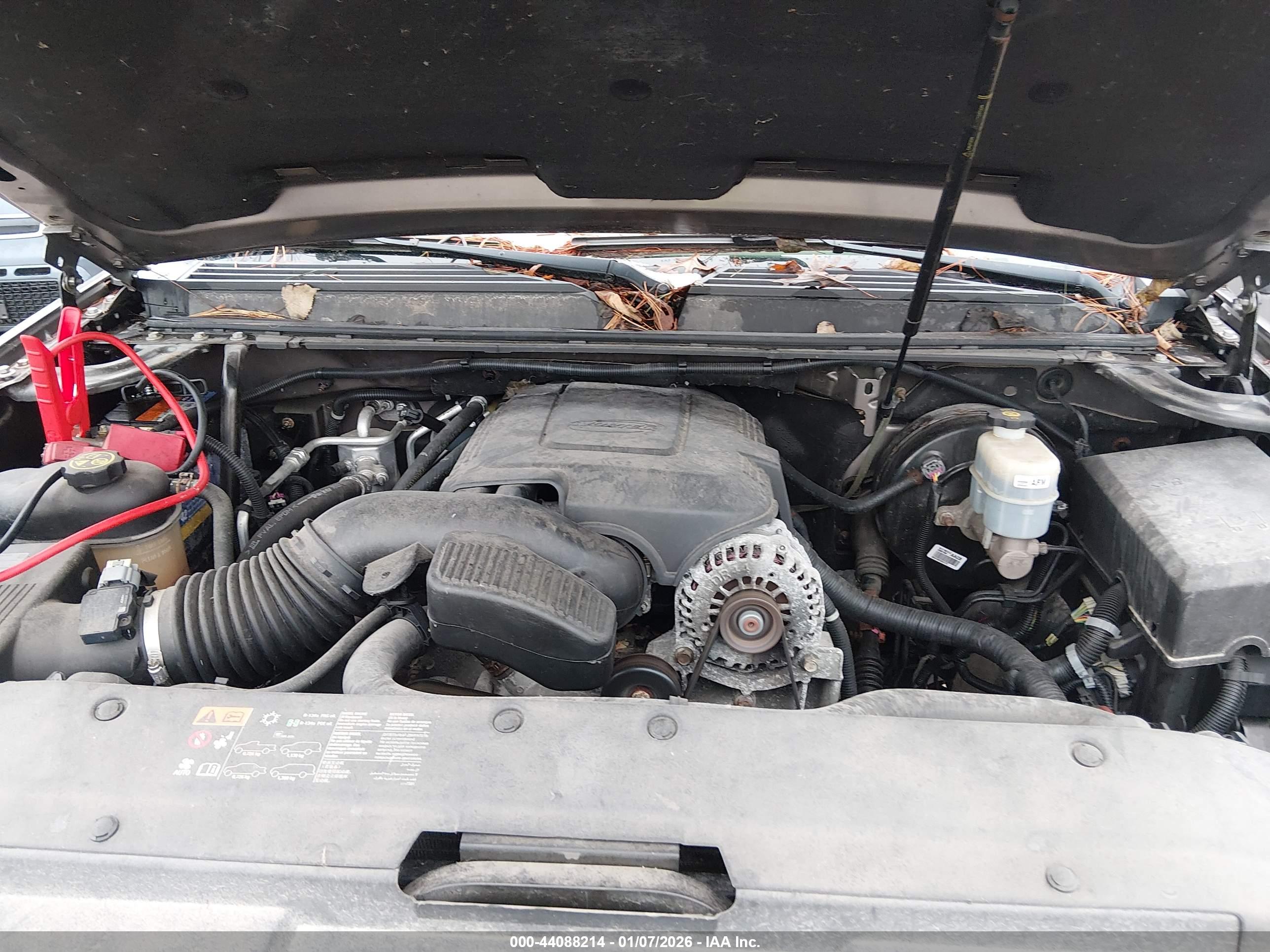 CHEVROLET SUBURBAN image 10